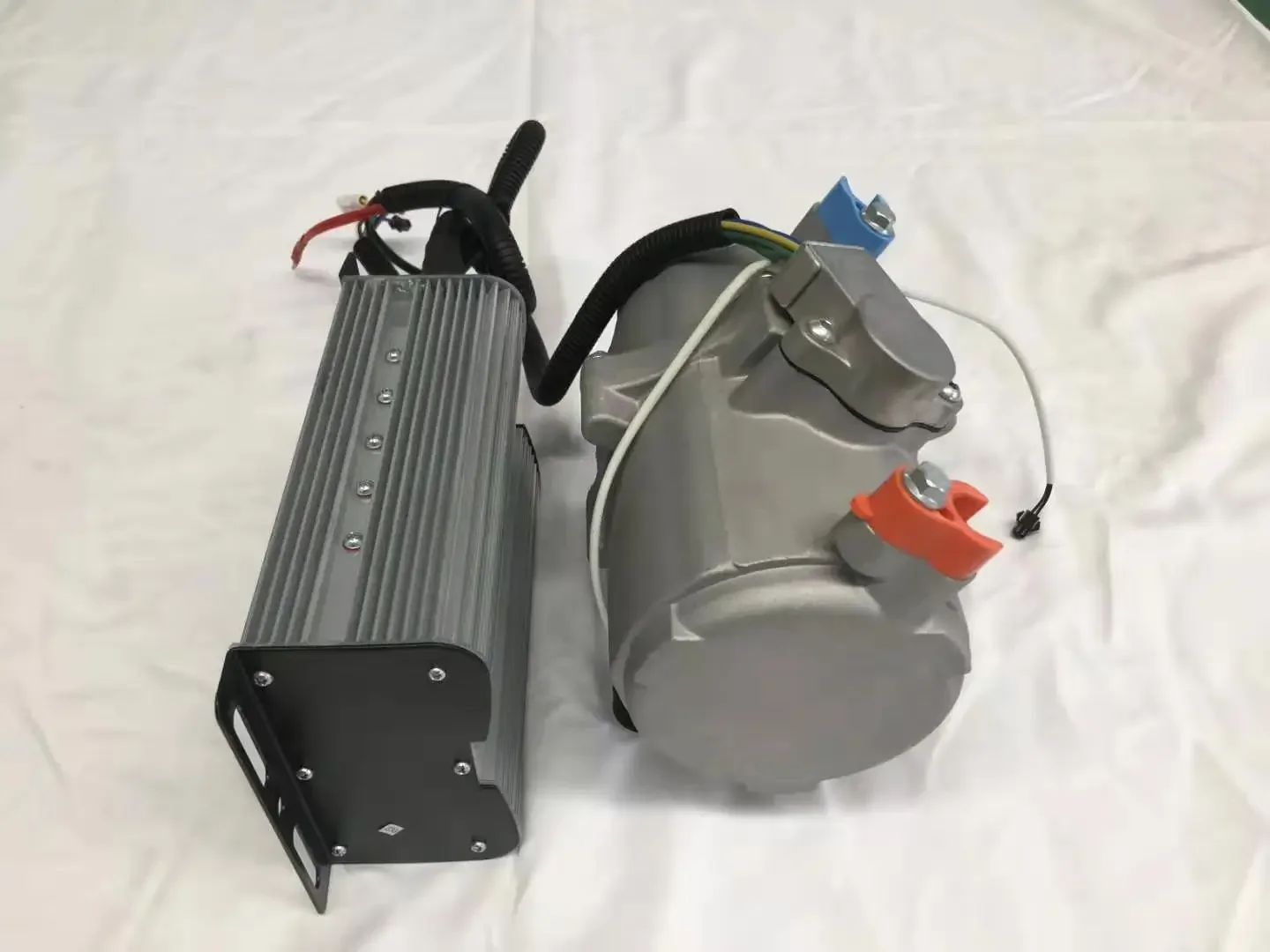 12 Volt Electric Car Air Conditioner Scroll Compressor