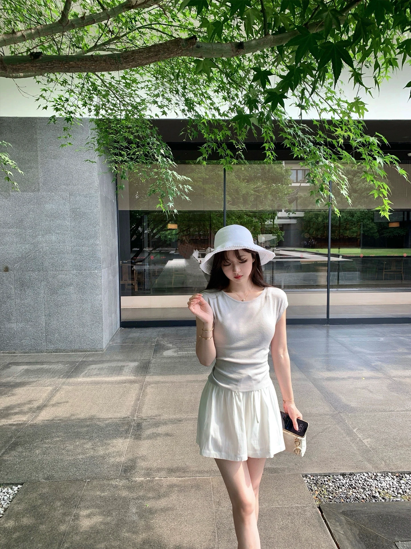 

Zhaobao Ni: Новая летняя эксклюзивная ультра-прохладная вязаная футболка из льна и лиоцелла в стиле Хань Хань для женщин, универсальная, стройнящая, с коротким рукавом