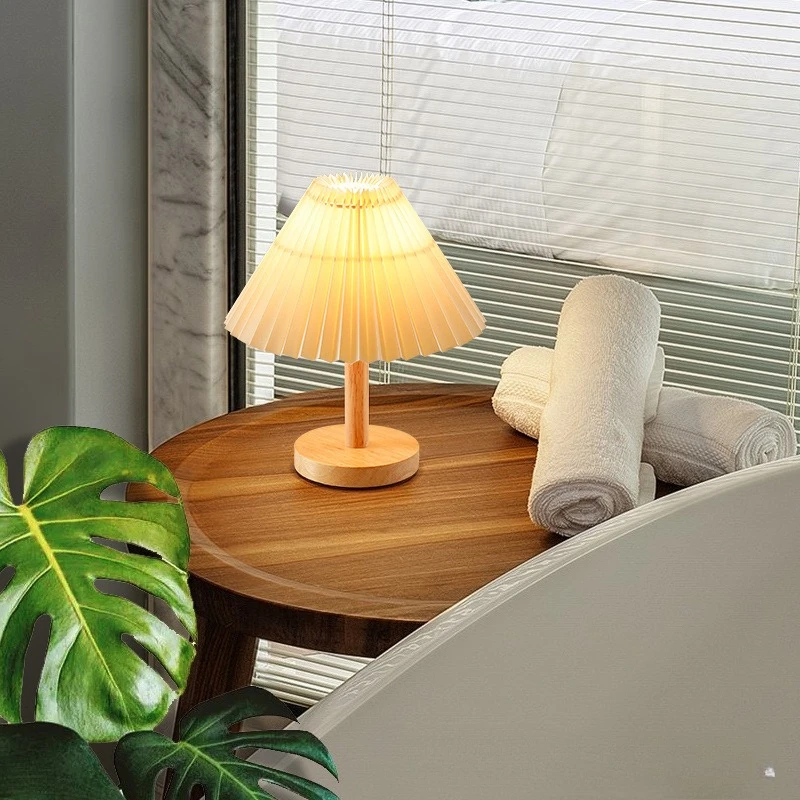 Desk lamp, INS style, bedroom headlamp, Japanese-style nursing night lamp, internet-famous lamp, girls' dorm decoration