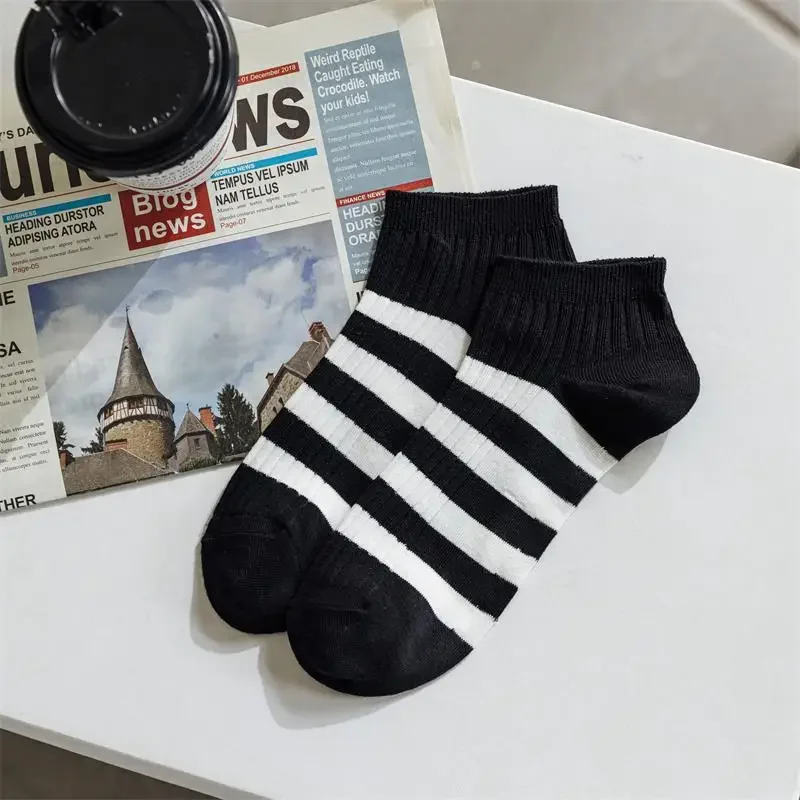 5 أزواج من الجوارب الرجالية ذات الخطوط البسيطة والخلخال، جوارب مريحة ومسامية وناعمة ماصة للعرق للرجال في الهواء الطلق