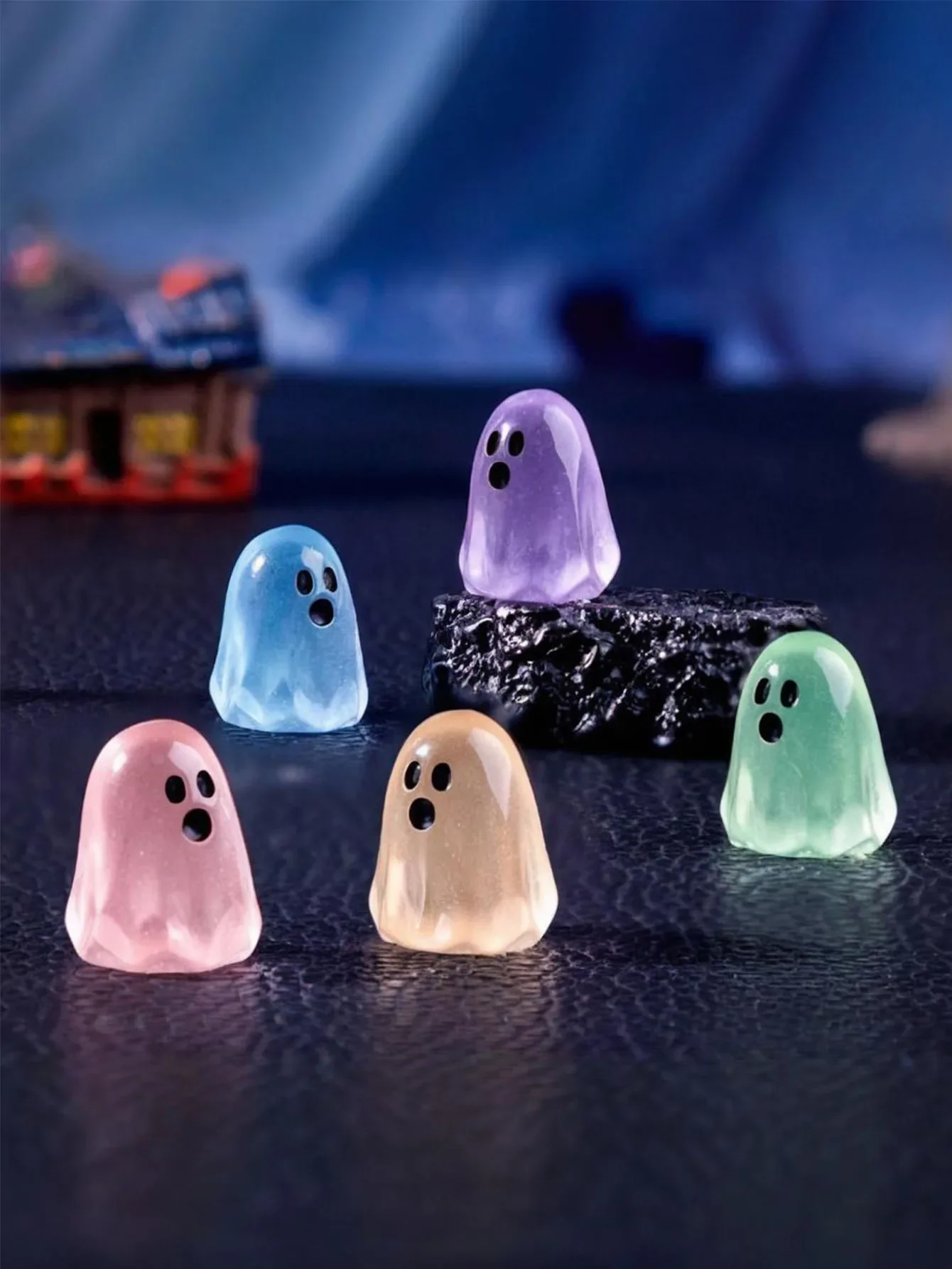 10/20/50 Stück Leuchtende Mehrfarbige Halloween Mini-Harz-Geister, im Dunkeln leuchtende Miniatur-Geisterfiguren, winzige Geister-Ornamente – Detail 2