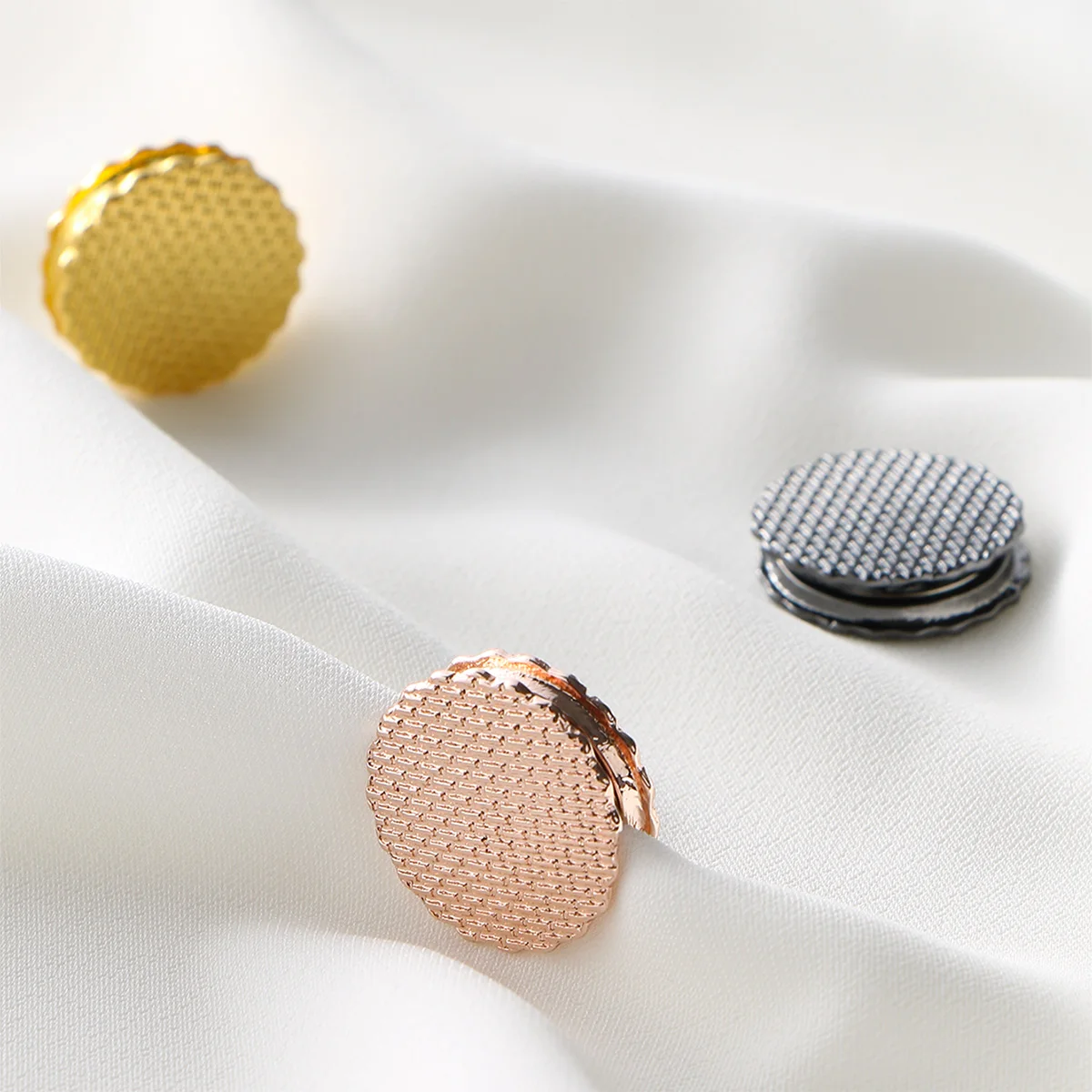

Fashion 2pairs Round Magnet Hijab Scarf Brooch Pins For Muslim Woman Decorated Accessories Ladies Mixed Colors Magnets 2*2cm