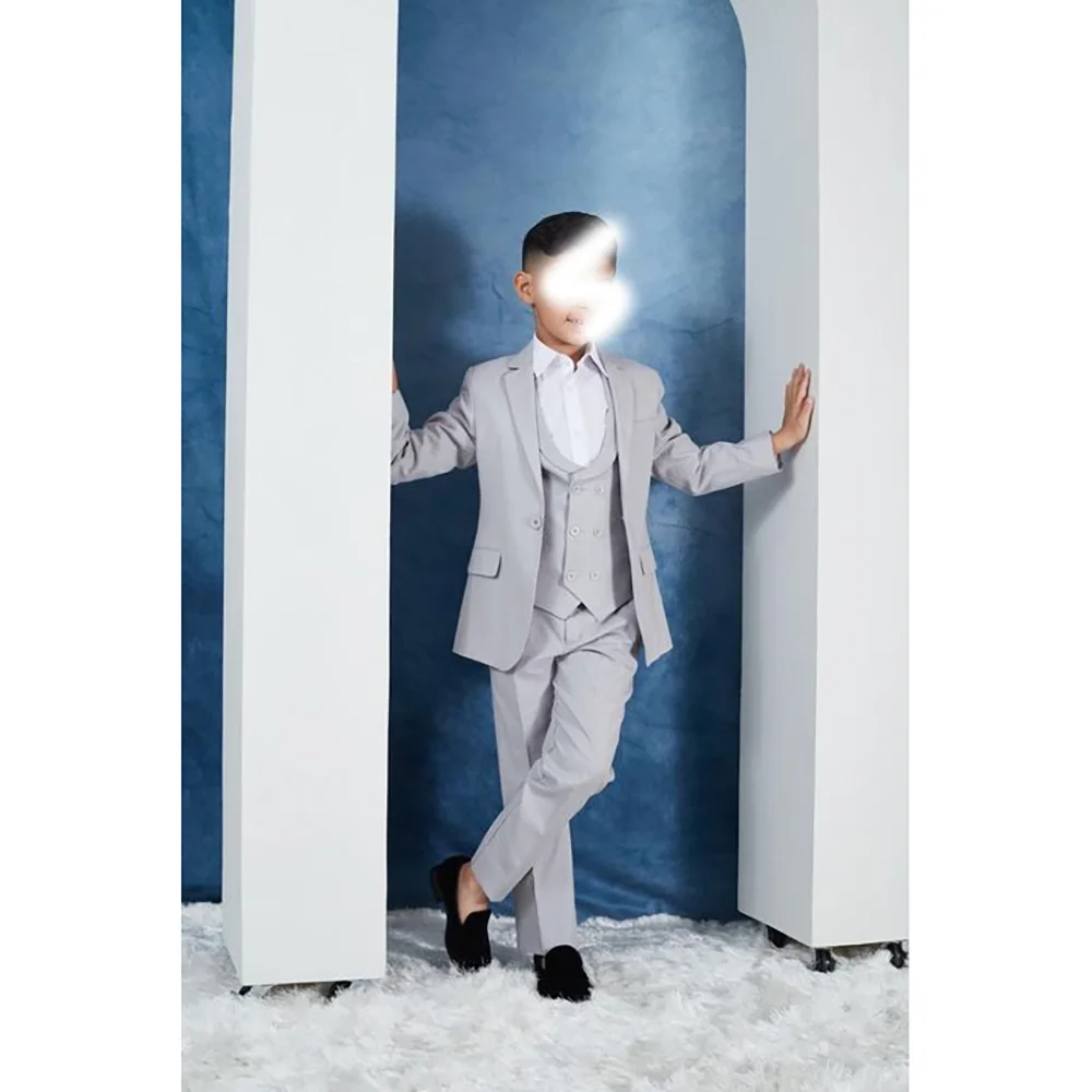 

Light Grey Single Breasted Notched Boys Suits 3 Pcs (Blazer+Pants+Vest) Fashion Boys Sets Formal Occasions Birthday Party Sets