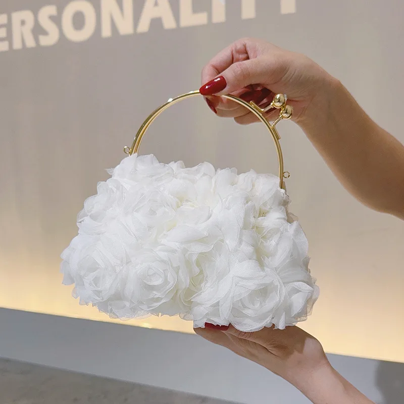 

Romantic white flower bridal clutch bag 3D three-dimensional flower kiss lock closed dinner bag rose messenger handbag