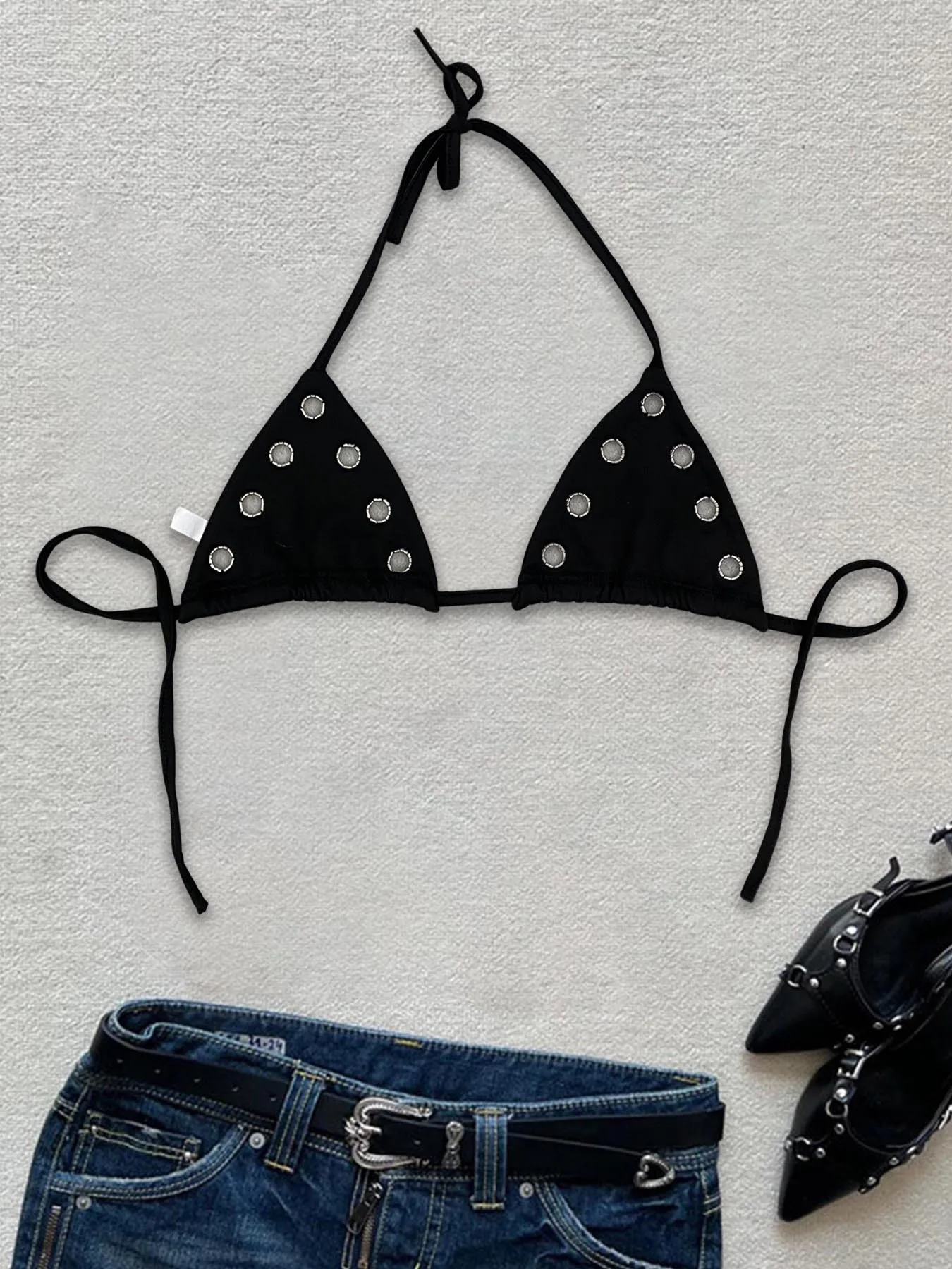 

Vintage Y2K Black Halter Bikini Top Women With Metal Eyelet Design For Summer Beach Vacation Casual Wear