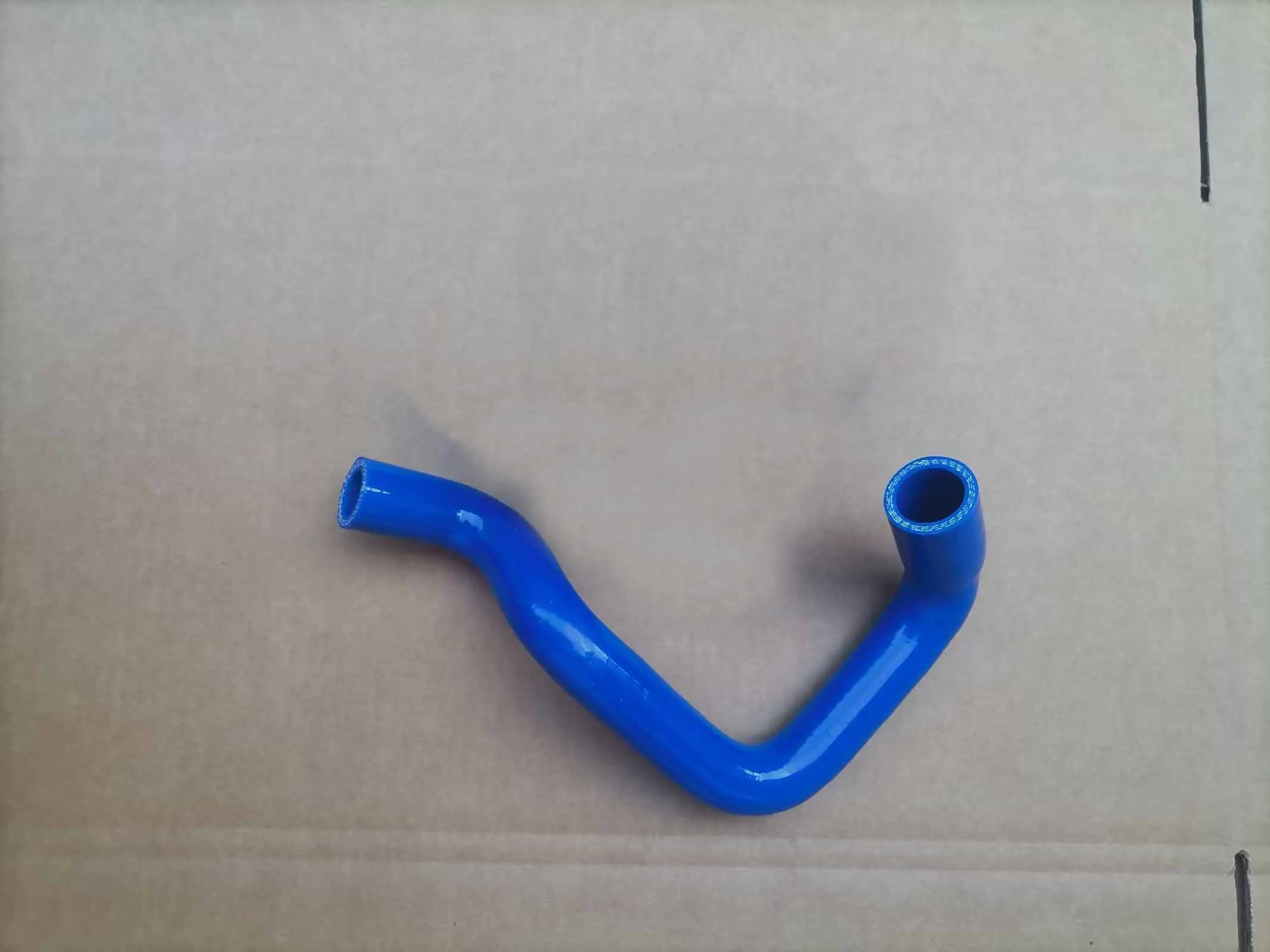 Air Intake Hose 13411740950 For BMW M52 B28 E39 520i, E38 728i 03/1995 - 09/1998