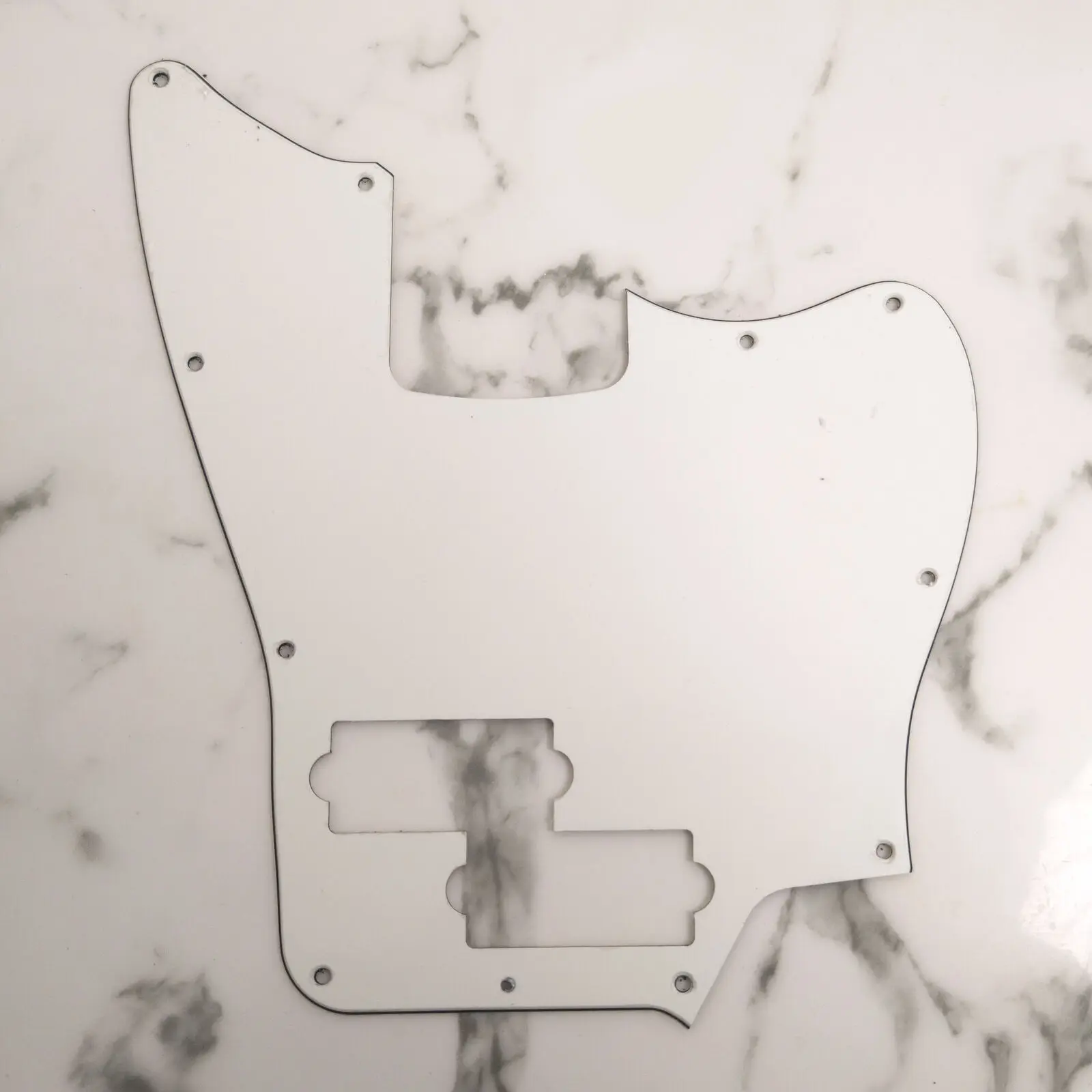 

Custom Bass Guitar Pickguard Vintage White Guitar Scratch Plate for Bass Guitars Replacement Parts