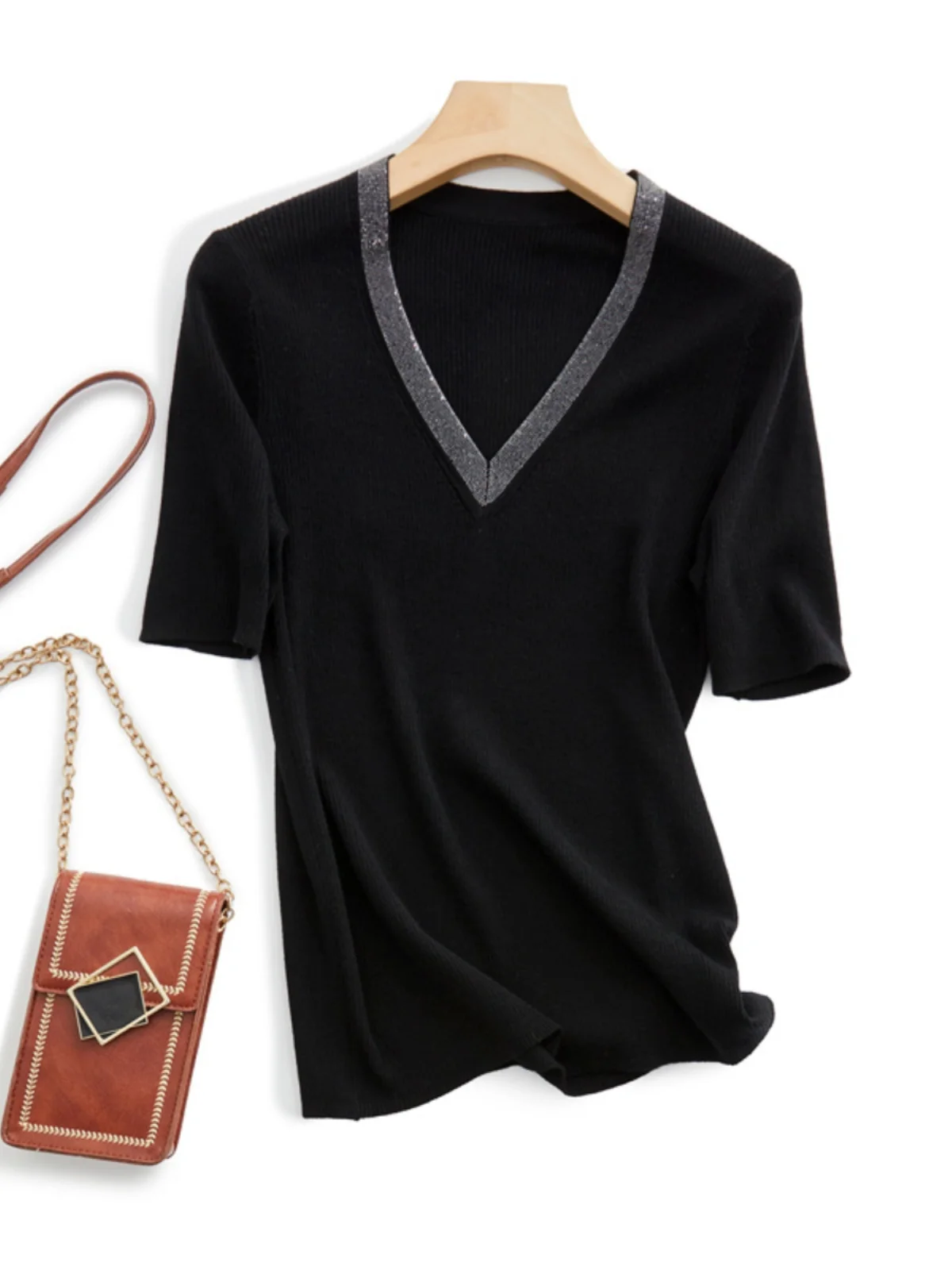 

Свободная трикотажная футболка из ледяного шелка с V-образным вырезом, повседневная универсальная женская одежда больших размеров, удобная летняя одежда с тонкими бретельками...