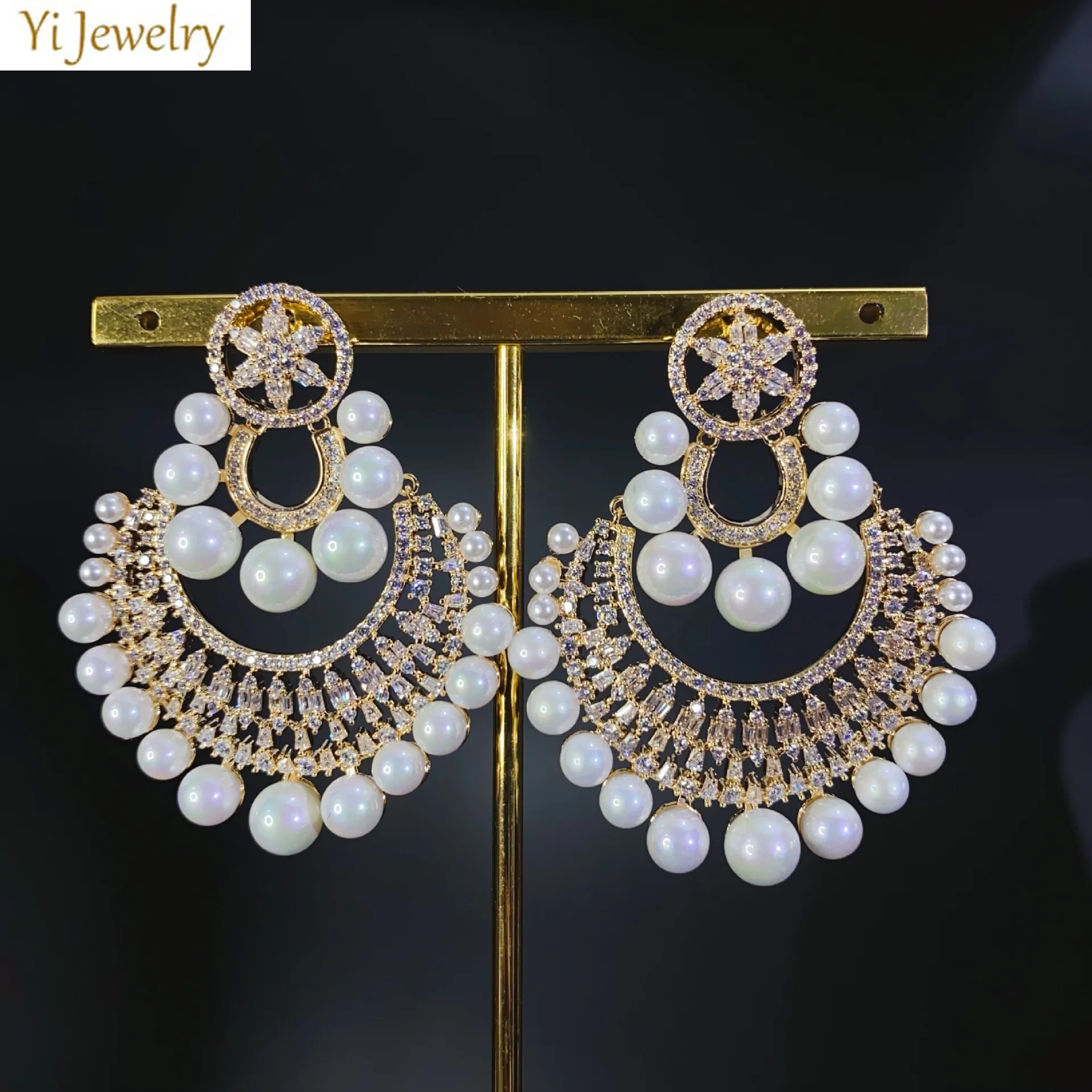 أقراط نسائية كبيرة على شكل مروحة قلادة على شكل قمر لؤلؤ أبيض قطرة سيلر مجوهرات ذهبية اللون أقراط متدلية لحفلات الزفاف والعروس