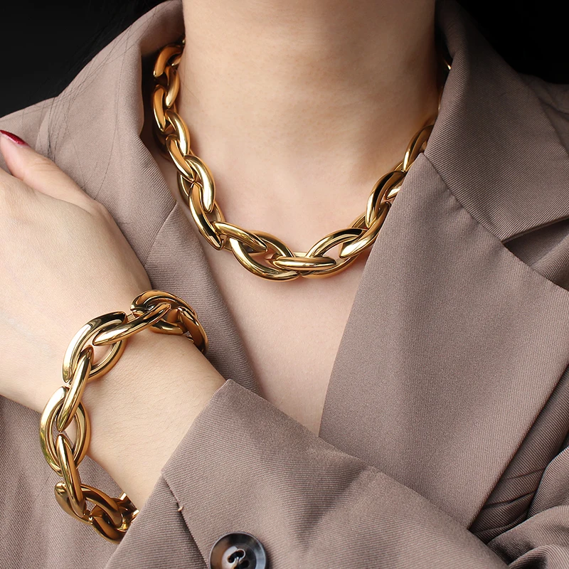 2025 Women's Fashionable 18K Stainless Steel Jewelry Set Chunky Link Necklace Bracelet Combo Big Olive Shaped Jewelry