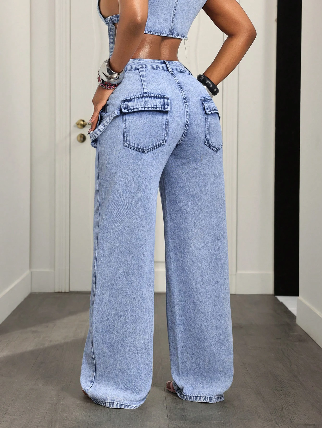 Women Fashion Multi‑Pocket Jeans Versatile Loose Straight High‑Waist Long Pants Non‑Stretch Streetwear Denim Trousers Trendy