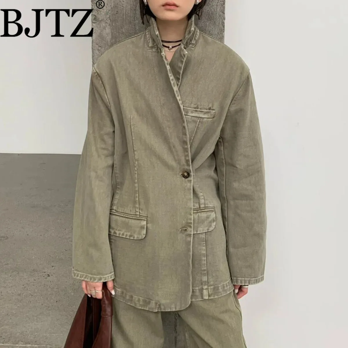 

BJTZ Vintage Loose Trendy Denim Jacket For Woman 2025 Spring Autumn New Notched Single Breasted Long Sleeve Female Coat Clothes