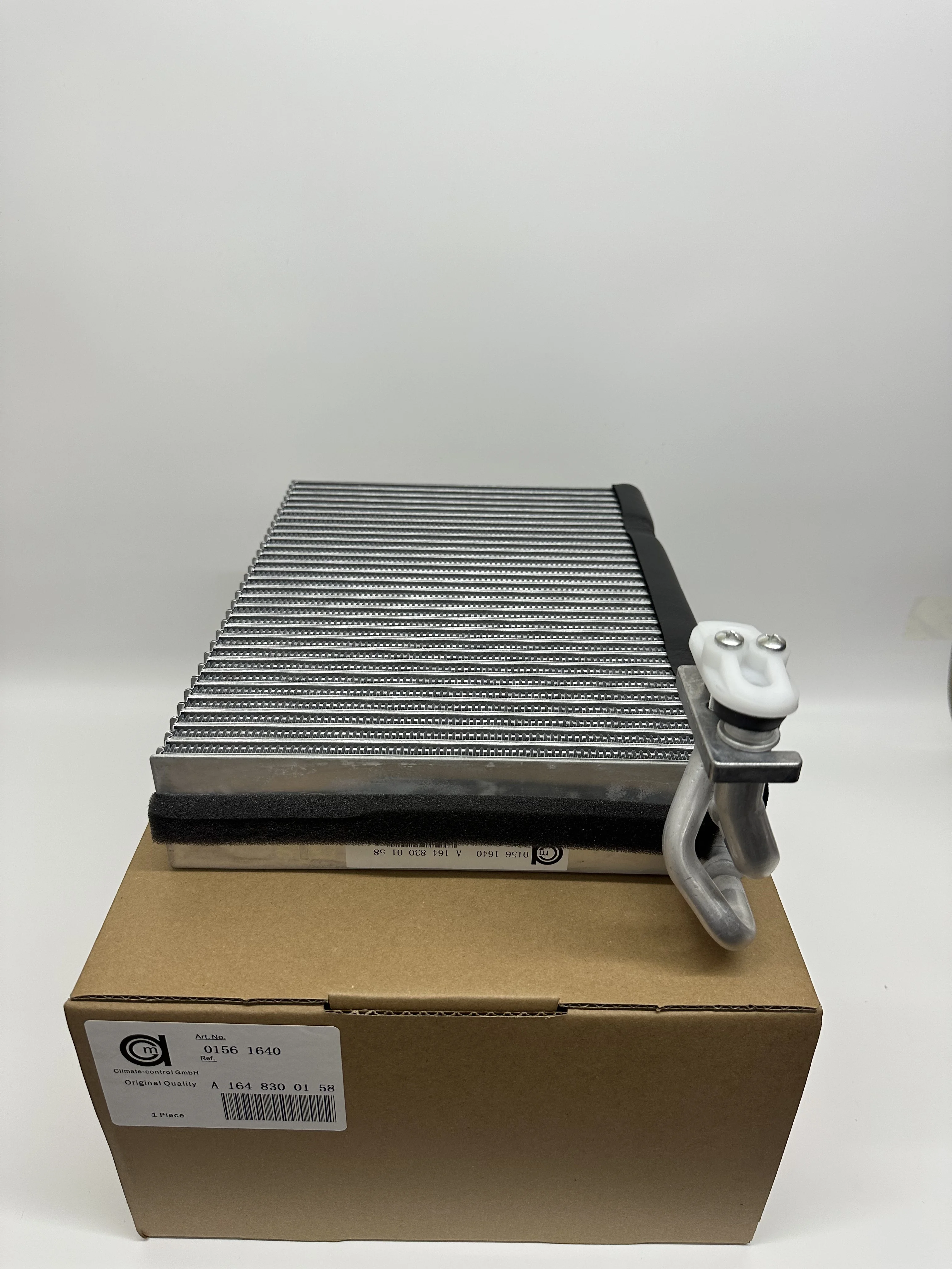 1648300158 new for Mercedes-benz ML350, GL350, GL450, R350, ML400 air conditioning evaporator W164