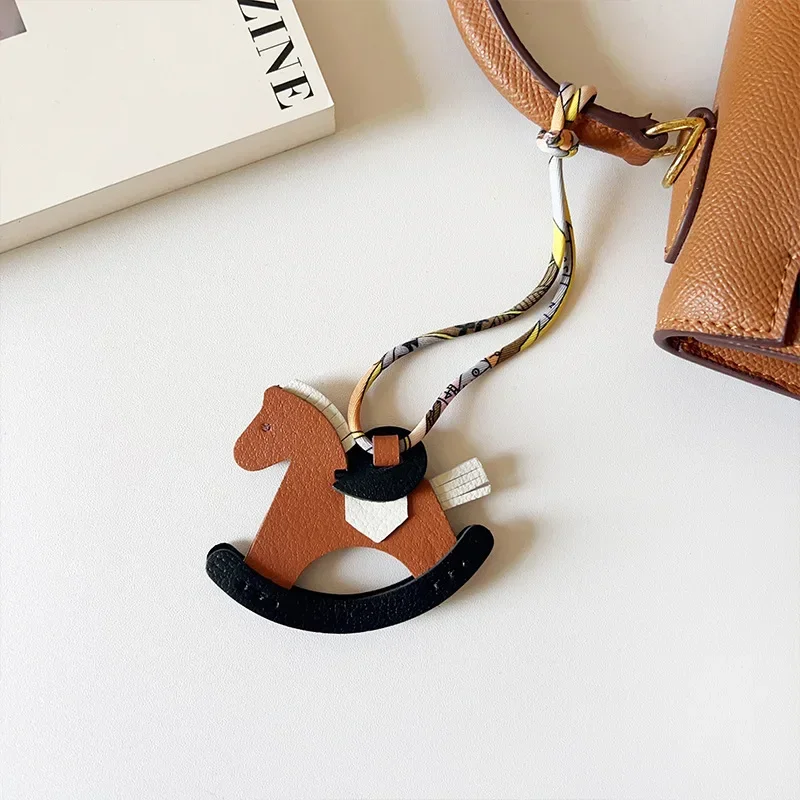 New Design Leather Rocking Horse Pendant Phone Charms Colorful Luxury Girl Woman Bag Keychains Lanyard for Keys Smartphone Strap