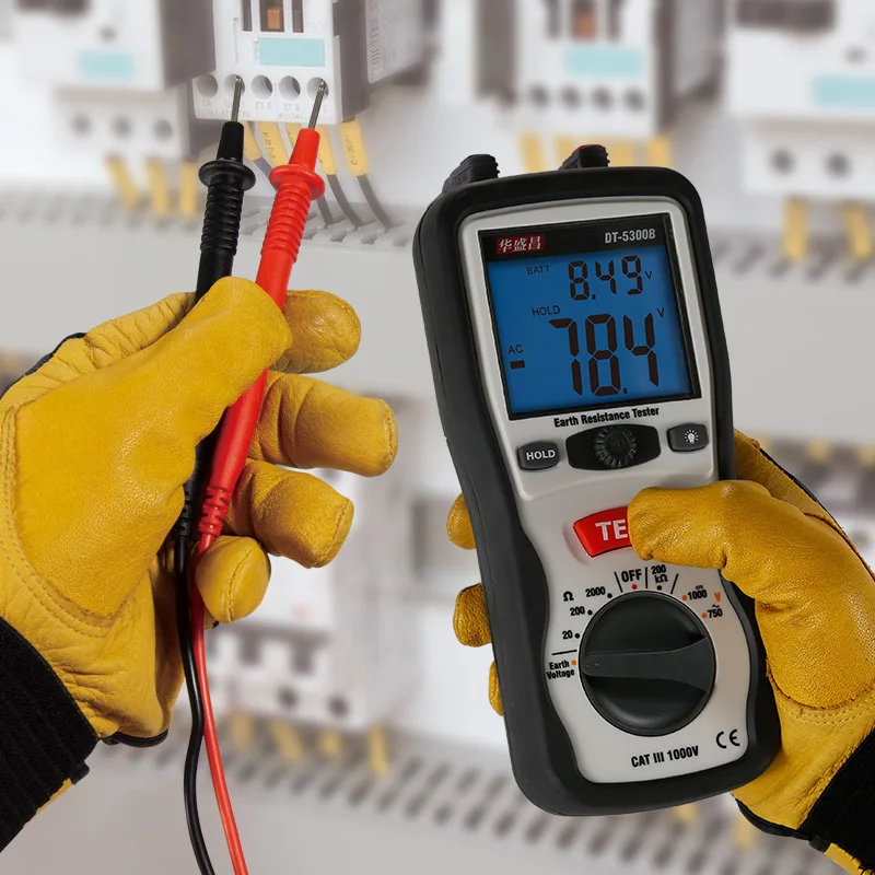 جهاز اختبار مقاومة العزل الرقمي DT-5300B جهاز اختبار مقاومة الأرض عالي الدقة Megohmmeter (ألوان عشوائية)