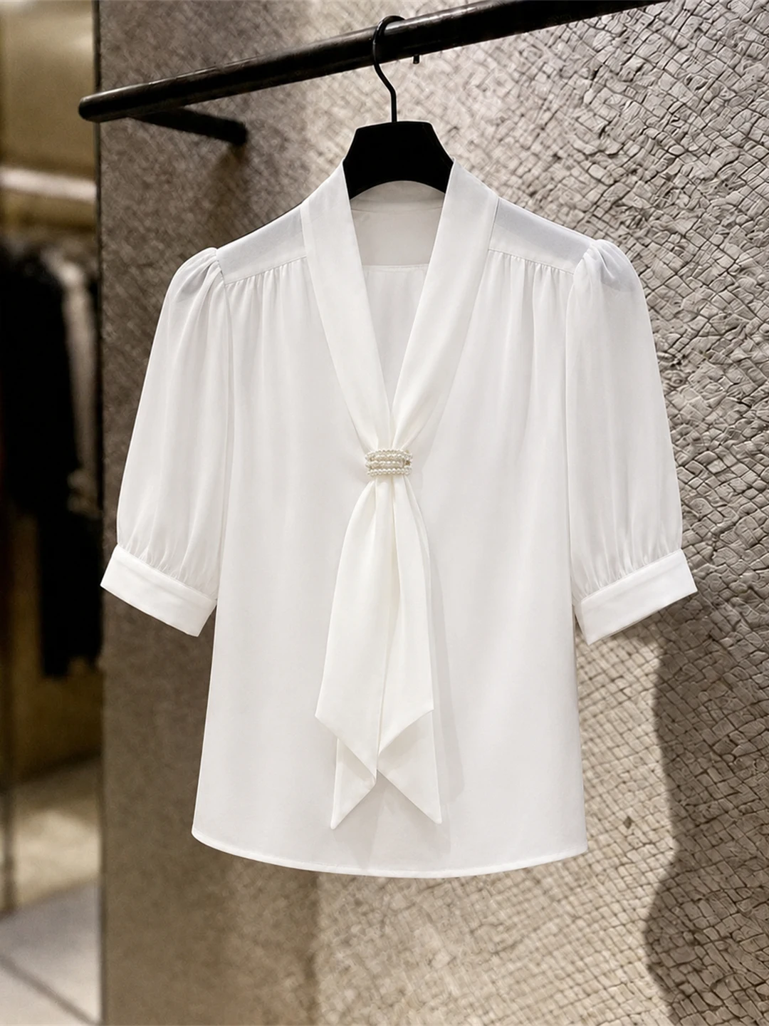 

Slimming Elegant Short Sleeve Loose Comfortable Shirt Women's Summer Casual Top Korean Style V-Neck Regular Fit Universal Size