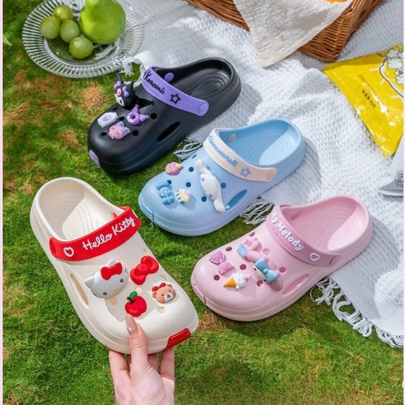 

Cute Sanrio's EVA Clog Sandals Hello Kitty Anti Slip Kuromi Quick Dry My Melody Cinnamoroll Odor Resistant Beach Soft Sole Gifts