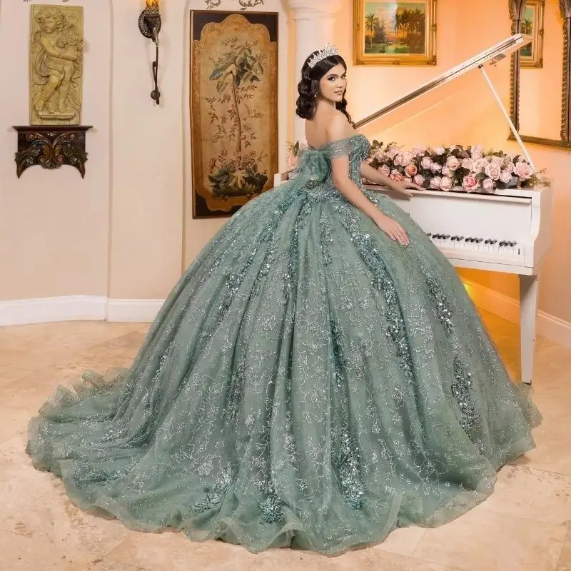 FOTO 2 - Черновато-зеленое блестящее платье Quinceanera