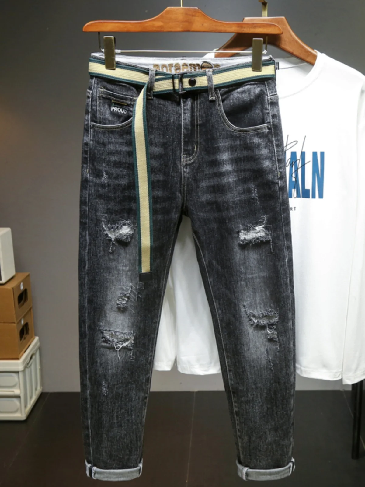 

Элегантные мужские джинсы из выцветшего хлопкового стрейч-денима со средней посадкой, прямые, для весны и осени, износостойкие, с вышивкой