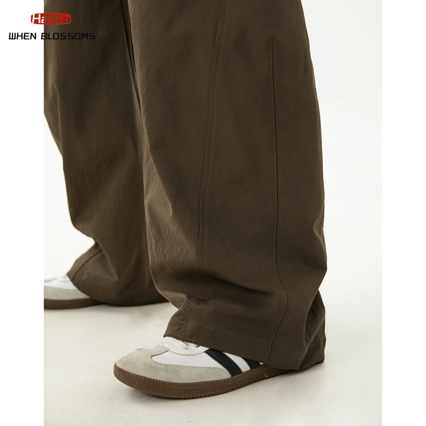 HANGLU 2025 Men's Side Panel J-Cut Trousers Pleated Design Loose Fit Vintage Streetwear Casual Pants