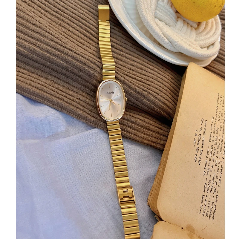 ساعات نسائية بيضاوية أنيقة ماركة فاخرة سبيكة باند فستان السيدات كوارتز ساعة اليد موضة كلاسيكية ساعة نسائية ساعة نسائية