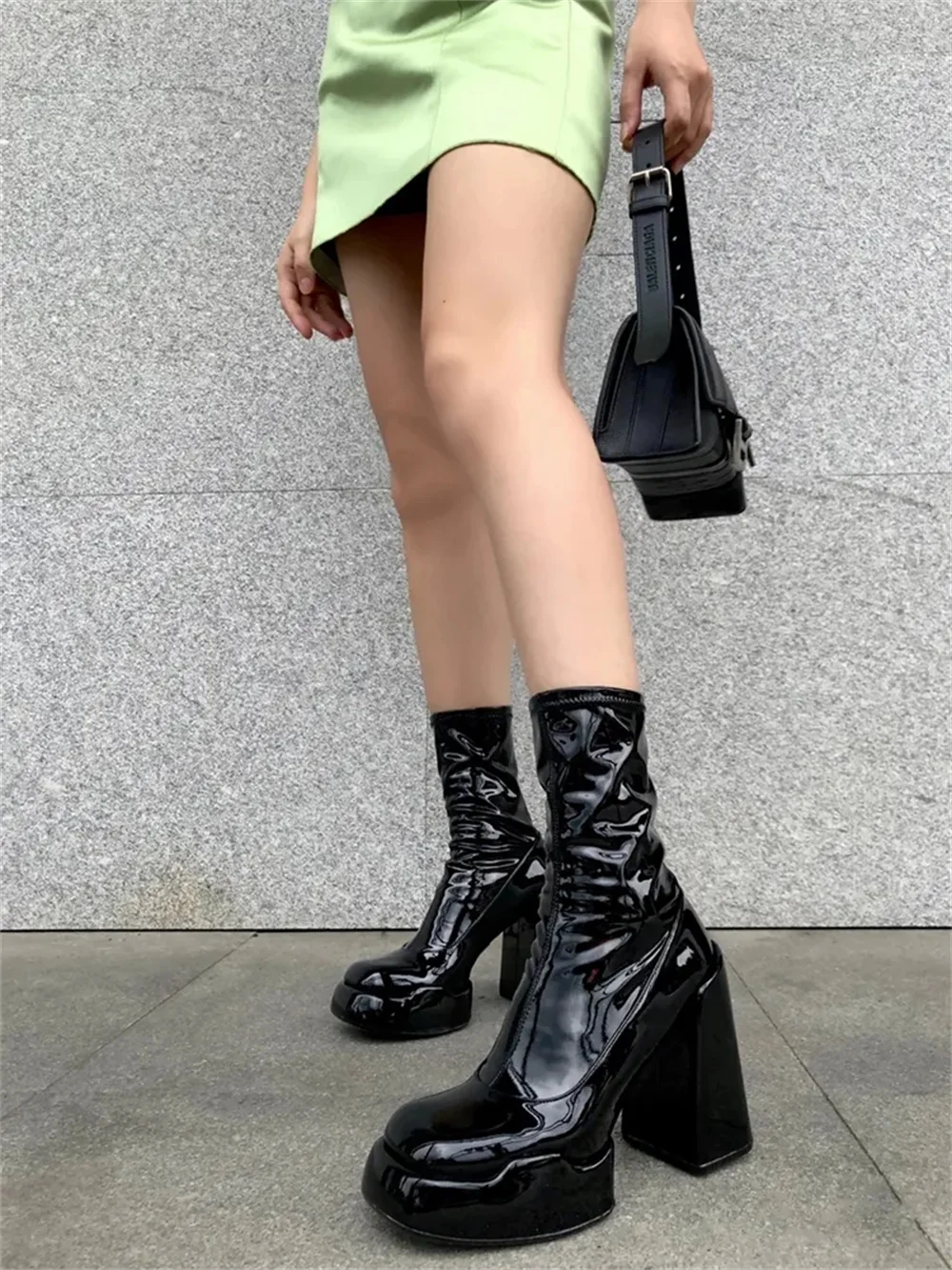 Network red with the same platform thick heel ankle boots 2024 new boots patent leather super high heels large size Martin boots