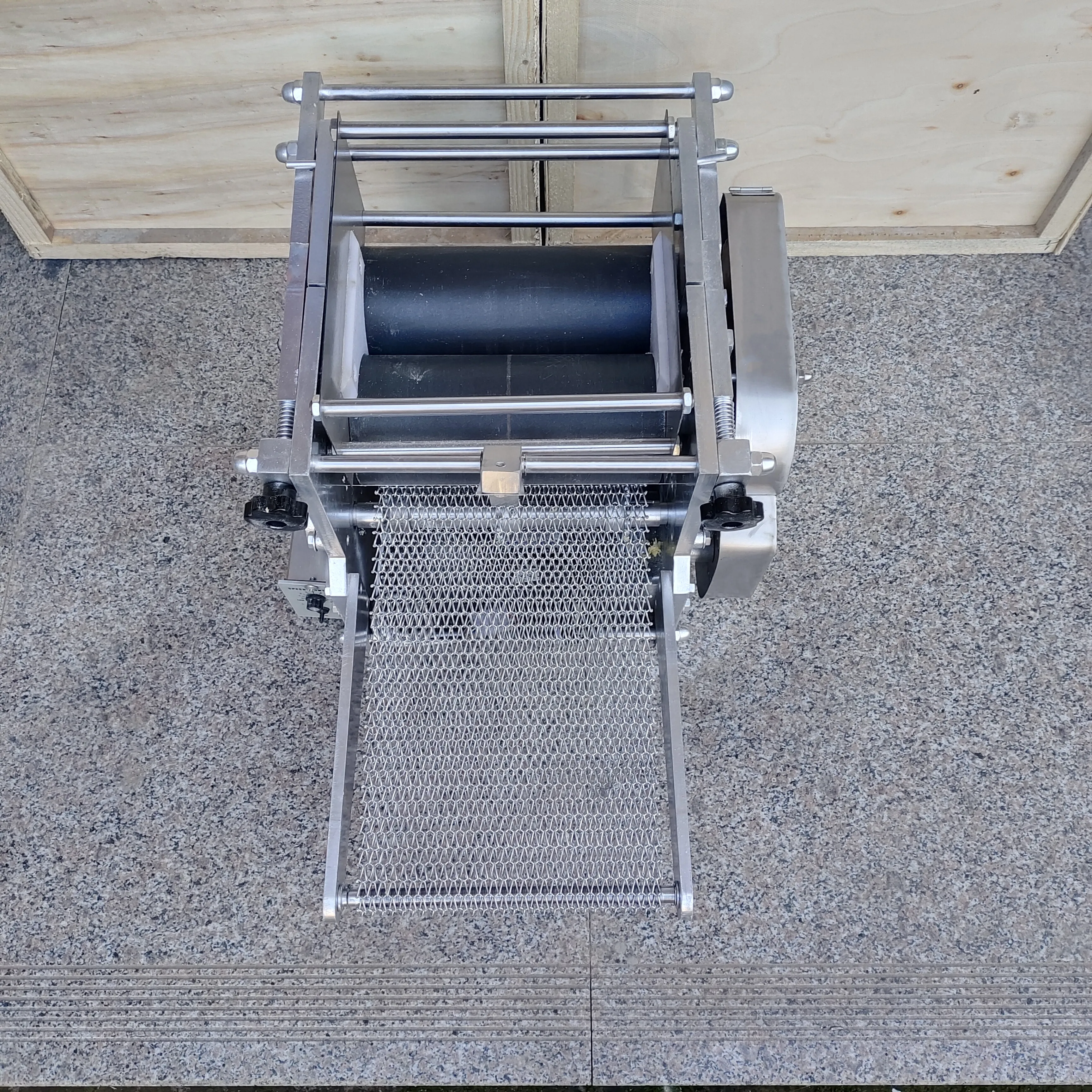 Automatische Tortilla Making Machine Industriële Automatische Maïs Mexicaanse Tortilla Machine Graanproduct Making Machines