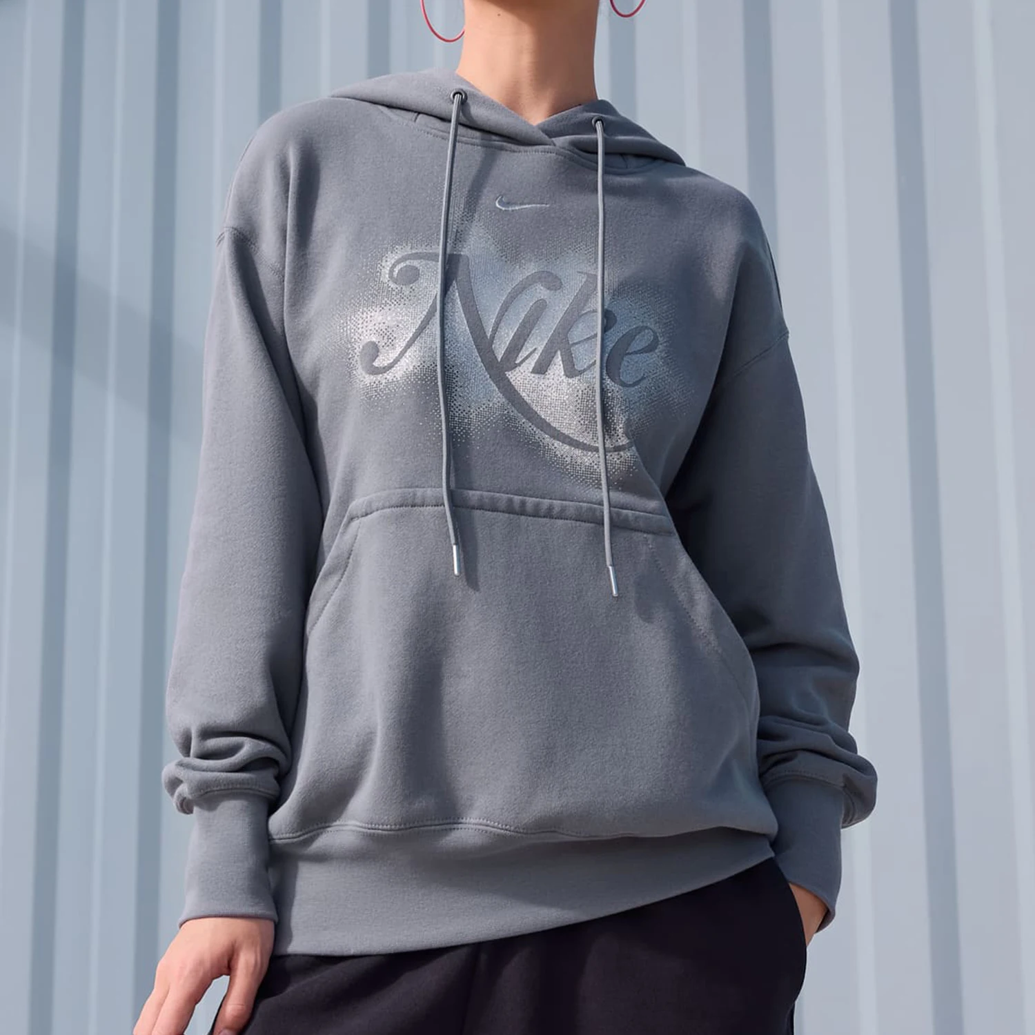 

Официальная зимняя женская тренировочная свободная повседневная толстовка Nike с принтом HQ4869-084