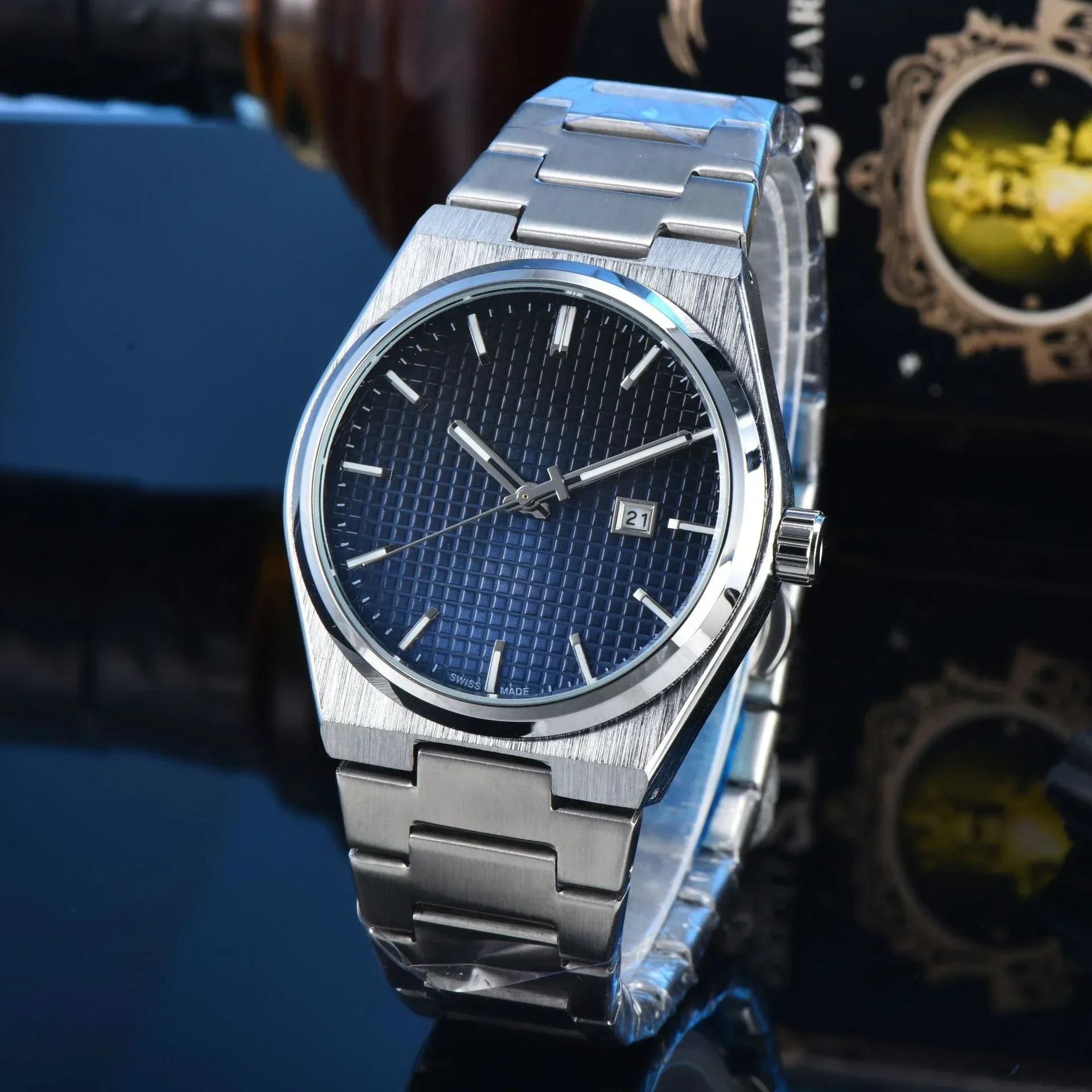 New Trendy Men's Watch Waterproof Steel Strip Simple, Fashionable, Atmospheric Business Calendar Quartz Watch