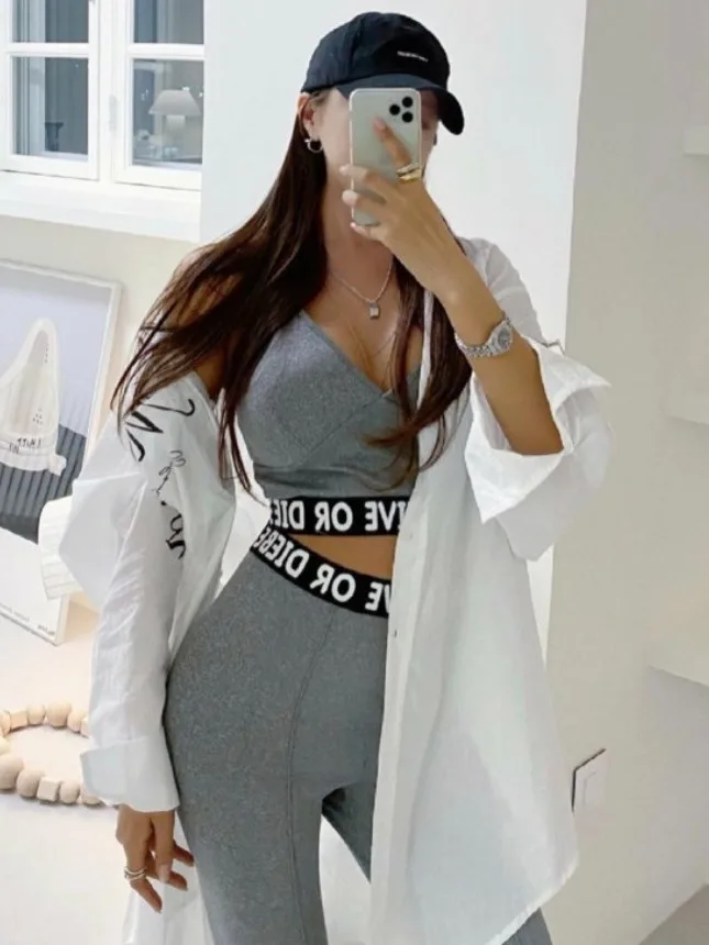 

Chic Sports Bra Top And Bot Set Running Yoga Tight Fit Vest Strapl Bandage Pants Faionable And Sli Workout Outfit
