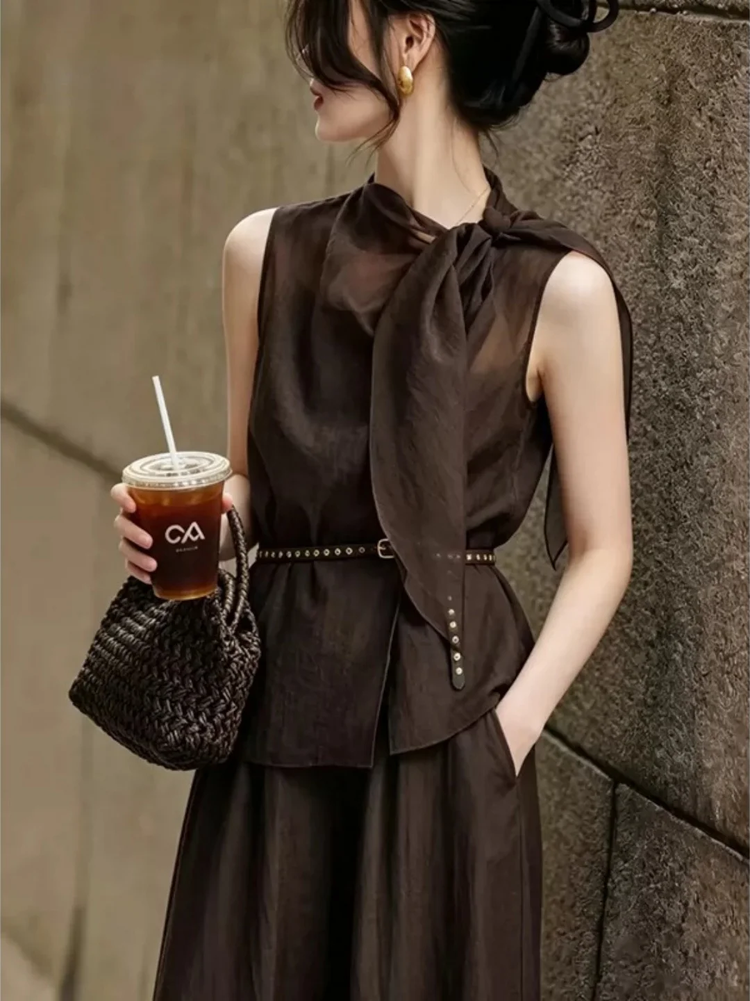 

Fashionable Belted Sleeveless Vest Women's Summer Lazy Versatile Top Korean Style Straight Cut Silk Material Color