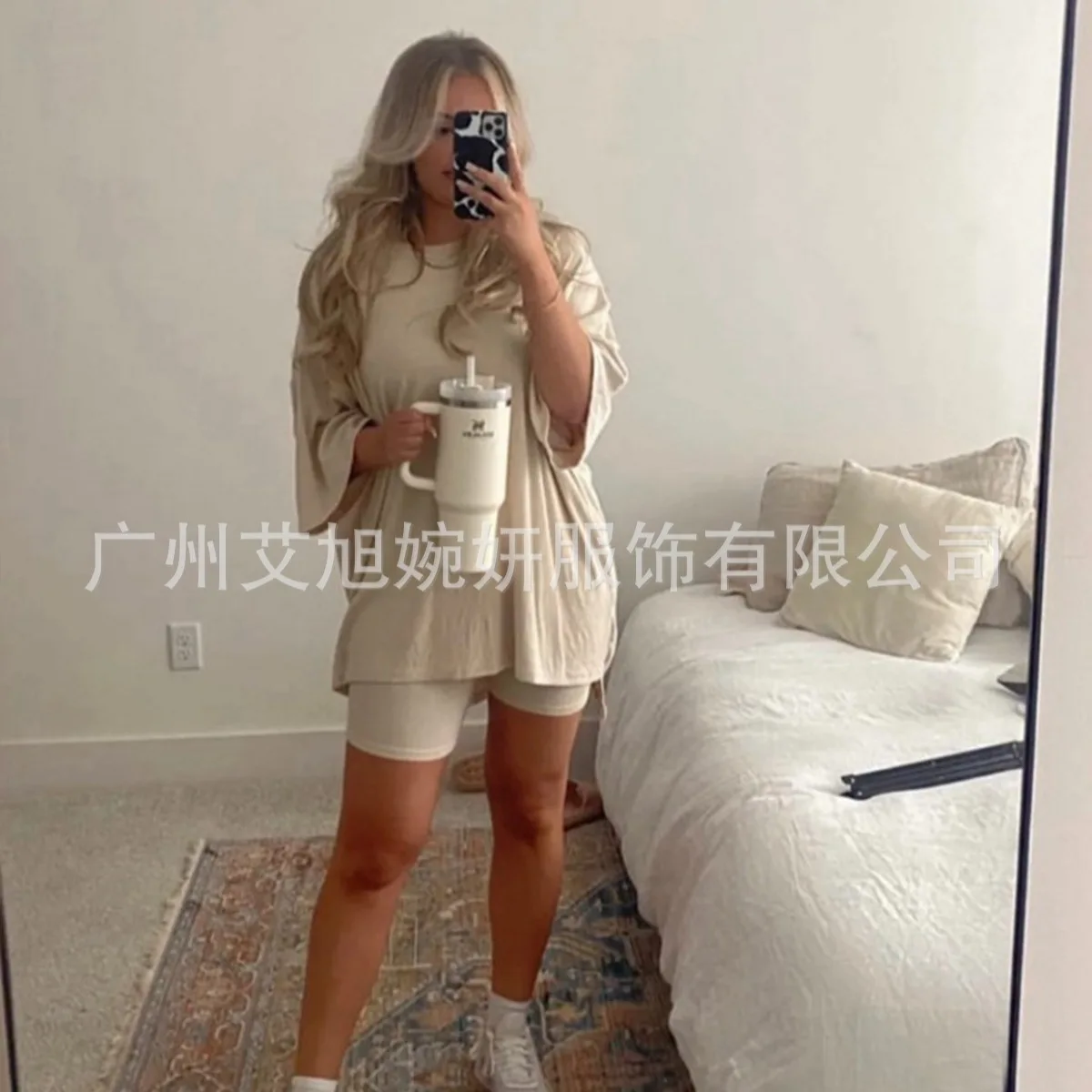 

New Fashionable Round Neck Shirt + Shorts Two-piece Sets Women Summer Casual Loose Solid Color Tops And Shorts Set For Women