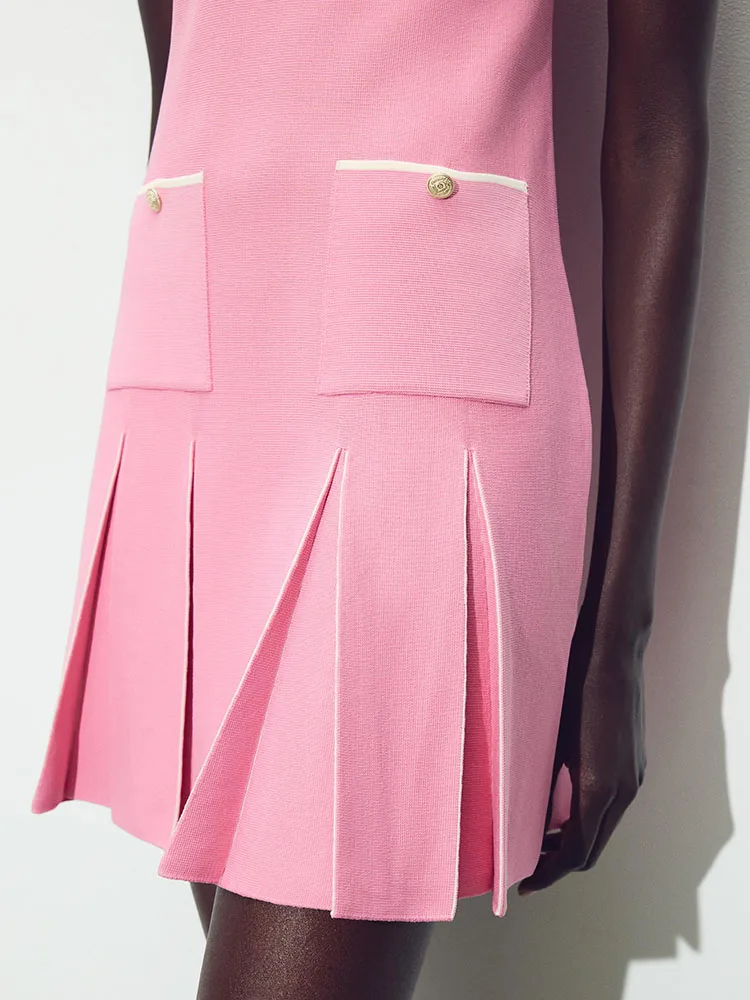 فستان نسائي صيفي جديد وصل حديثًا فستان متوسط ​​الطول محبوك بدون أكمام برقبة دائرية للحفلات تنورة قصيرة بلون نقي