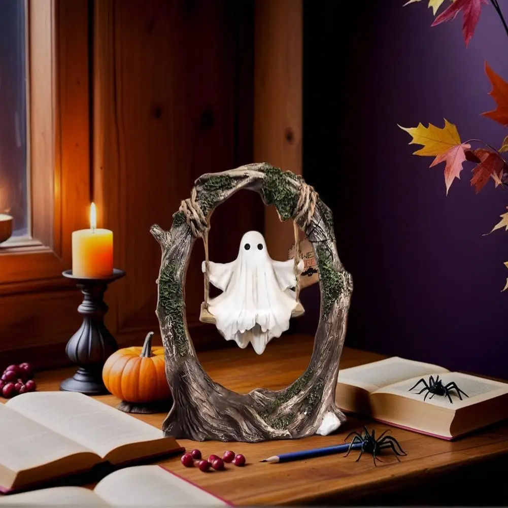 Ghost On A Tree Swing ฮาโลวีนน่ารัก Ghost Tree Swing ตกแต่งเรซิ่น Spooky รูปปั้นตกแต่งบ้านสําหรับโต๊ะ Windowsills