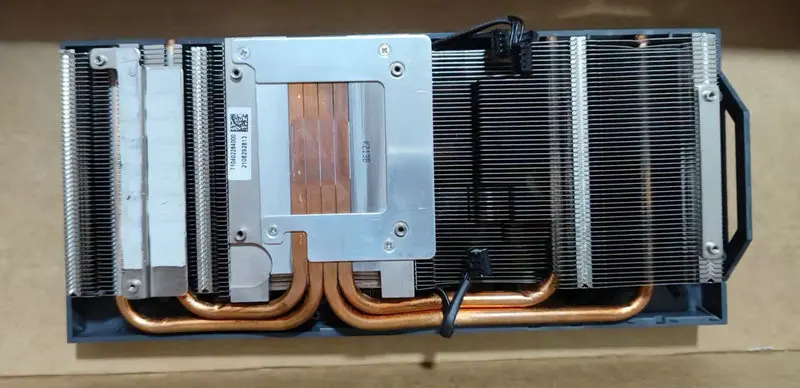 

Оригинальный радиатор-кулер для видеокарты Gigabyte RTX3060 RTX3060ti EAGLE с задней панелью