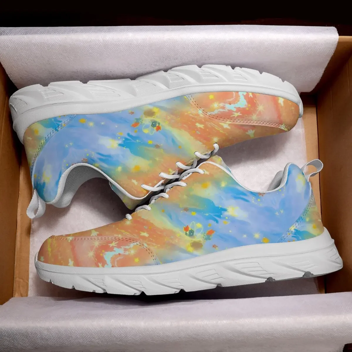 

Новый тип дышащей повседневной спортивной обуви с тканью с плоской подошвой. Разноцветный блок-дизайн с рисунками граффити.