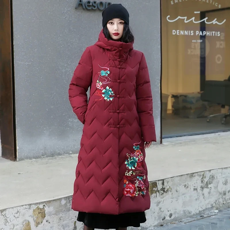 Nieuwe Mode Sneeuwkleding Kleding Borduren Winterjas Vrouwen Lange Parka Met Capuchon Moeder Dikker Warme Gewatteerde Overjas