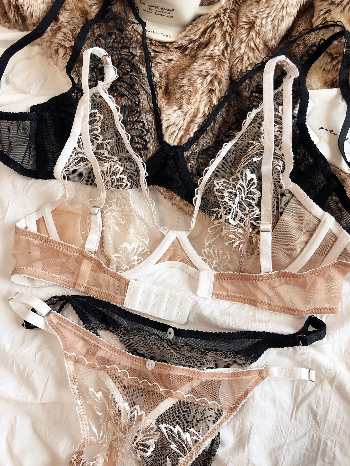 French Sexy Ultra Thin Women U - огляд і ціна Lace Bralette Set