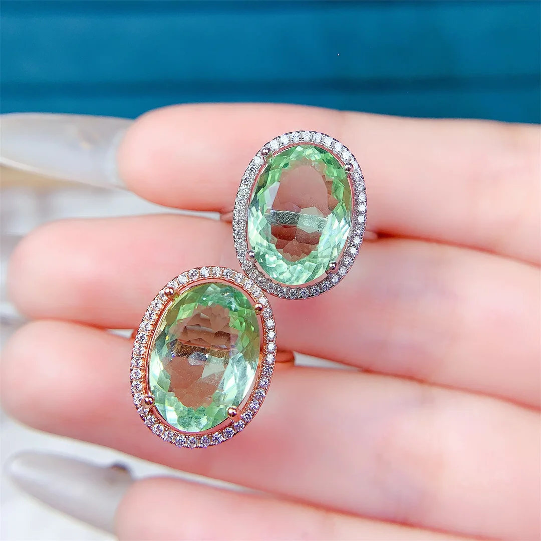 

Light Luxury Sophisticated Green Gemstone S925 Silver Ring – High-End Women's Jewelry, Great Gift for Fashion Lovers
