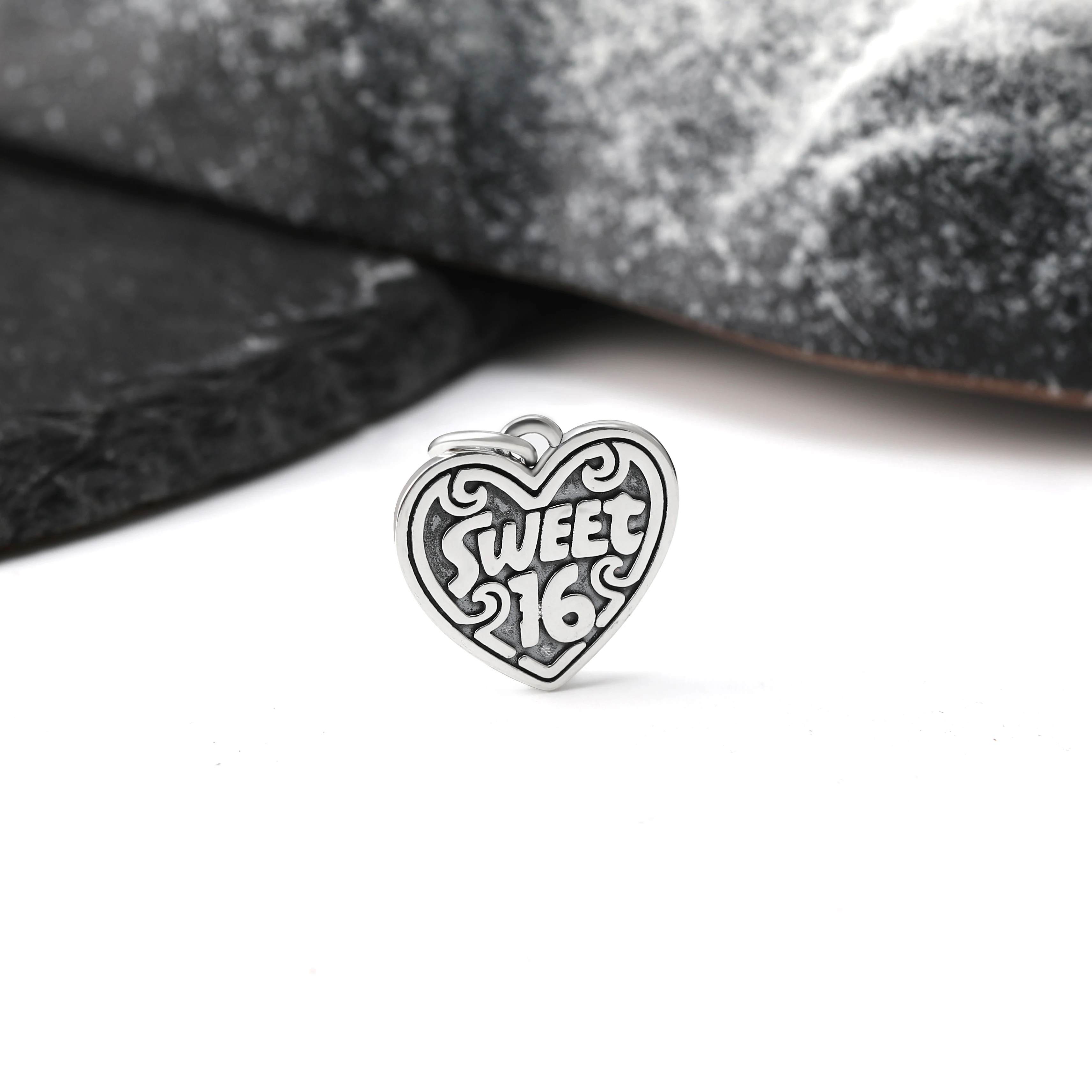 

DJ407 genuine 925 sterling silver fashionable vintage exquisite "Sweet 16" Charm pendant silver decoration