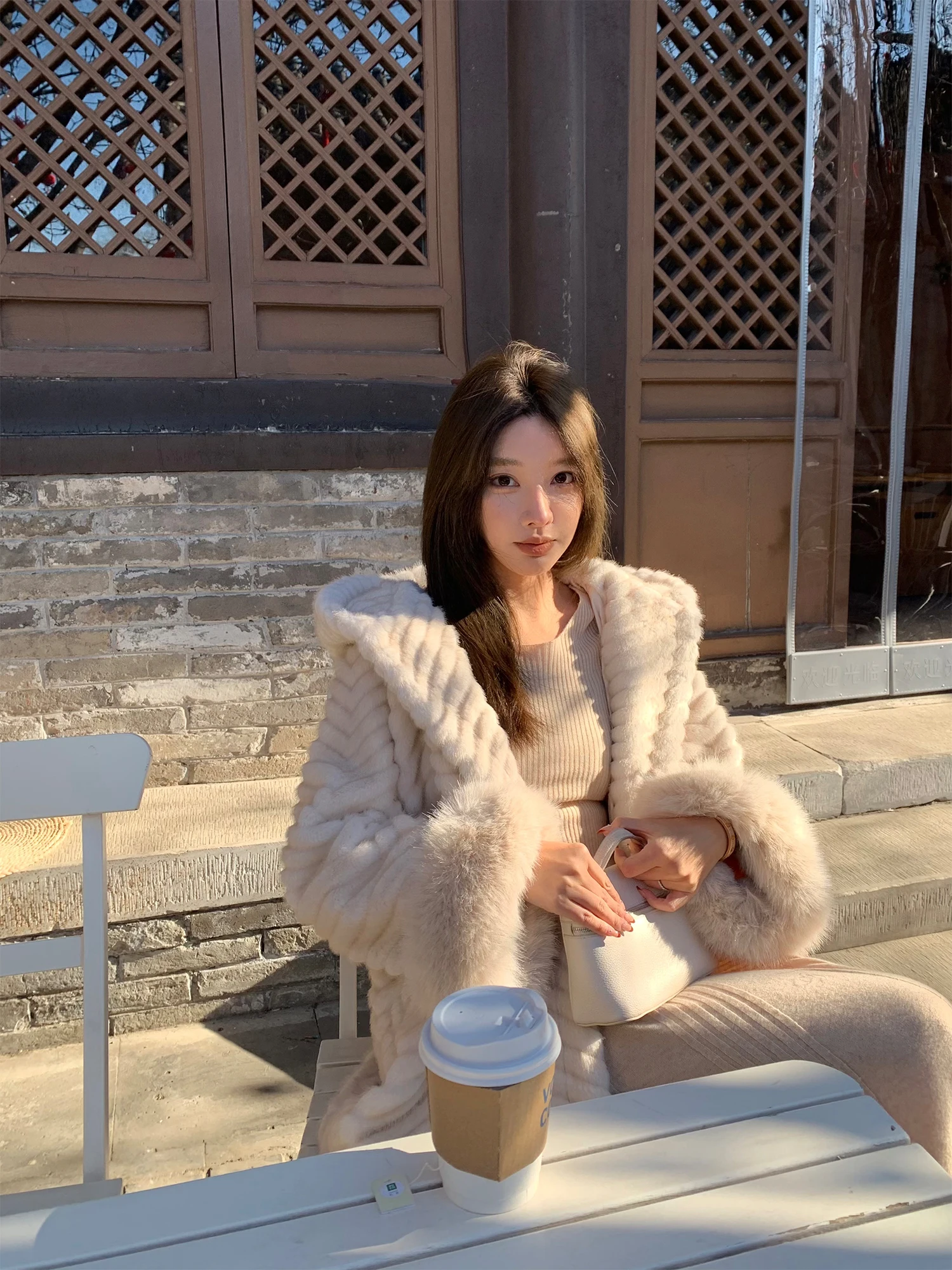 

Classic Human Word Pattern Mink Imitation Fur Coat with Hat Young Sensation Winter Coat for Women by eeelang Garden of Angels