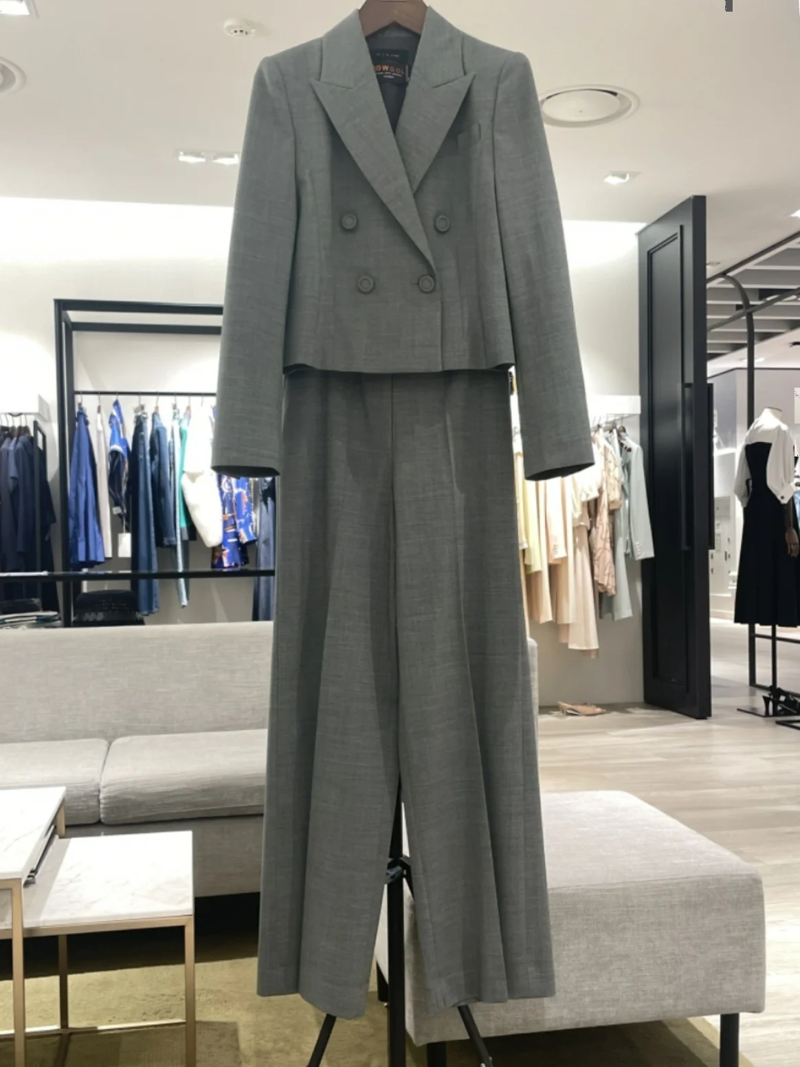 Ele ort Svel Damenanzug Jaet Zweireiher Slim Fit Faionable Oberbekleidung für Pendler Herbst 2025, Sle