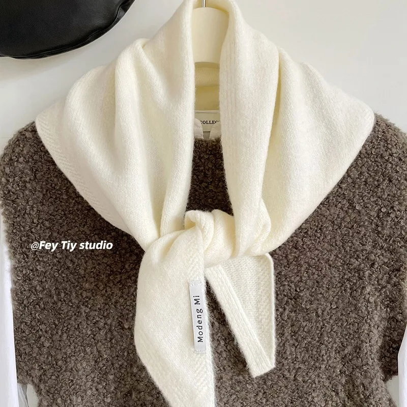 British Original Niche Brand Containing Wool Knitted Triangle Scarf Women\'s Headscarf Multi-functional Warm Knitted Scarf