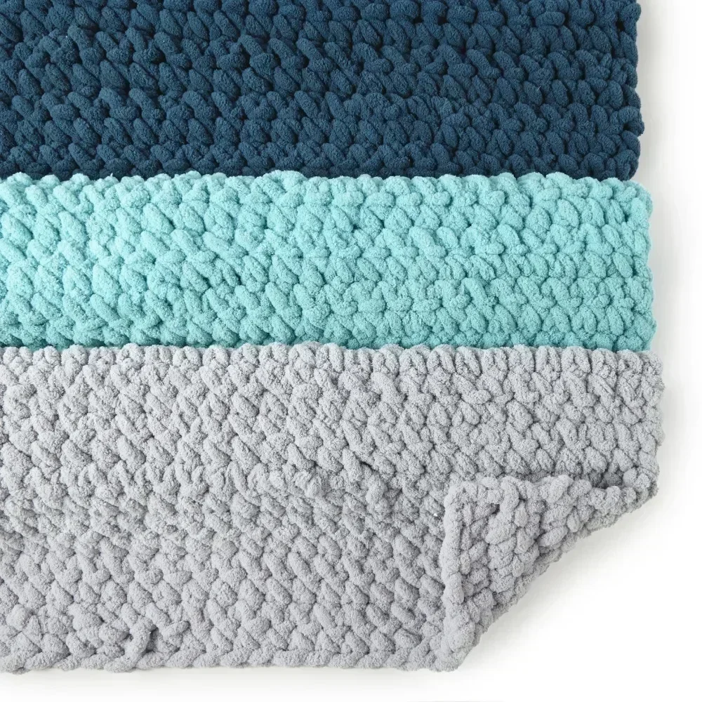 غزل شانيل مكتنزة، 31.7 ياردة، عاجي، 100% بوليستر، سوبر ضخم، عبوة من 4 قطع