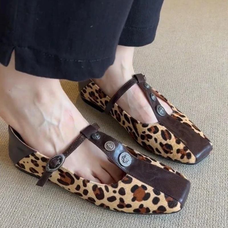 

Туфли Мэри Джейн с леопардовым принтом в стиле ретро, женская модная повседневная обувь с пряжкой и квадратным носком, удобные женские туфли на плоской подошве из мягкой кожи