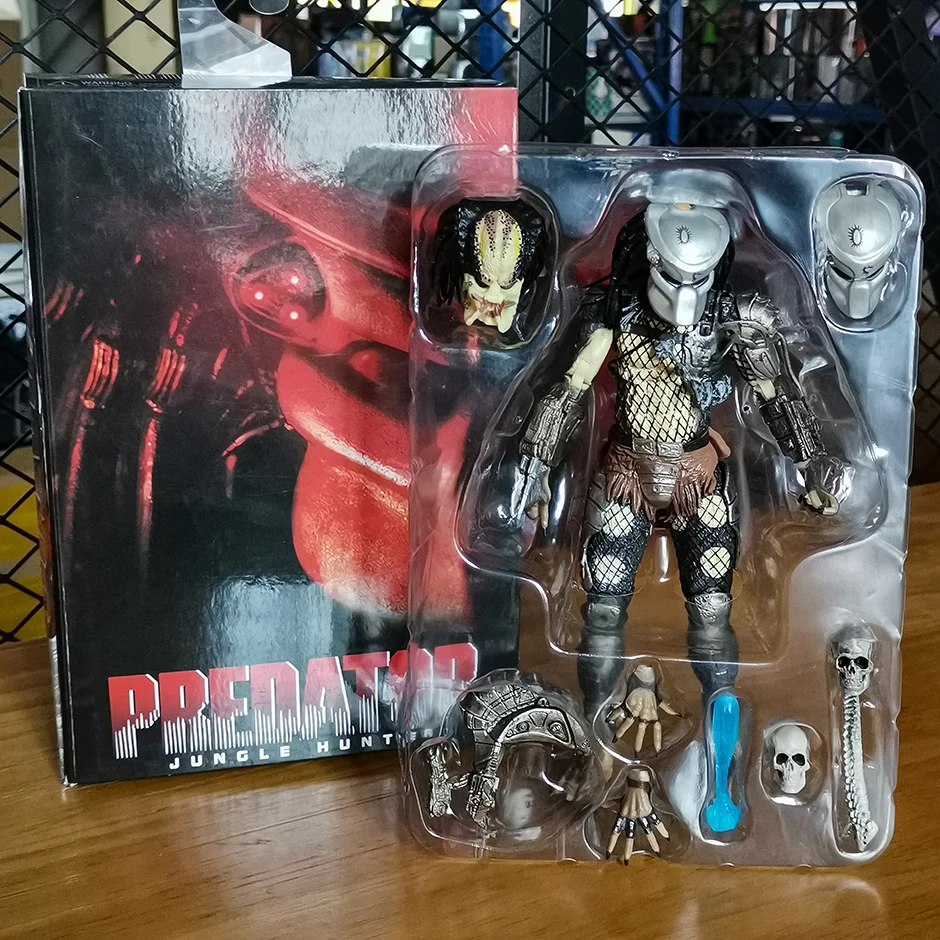 NECA Predator Jungle Hunter Collector's 7