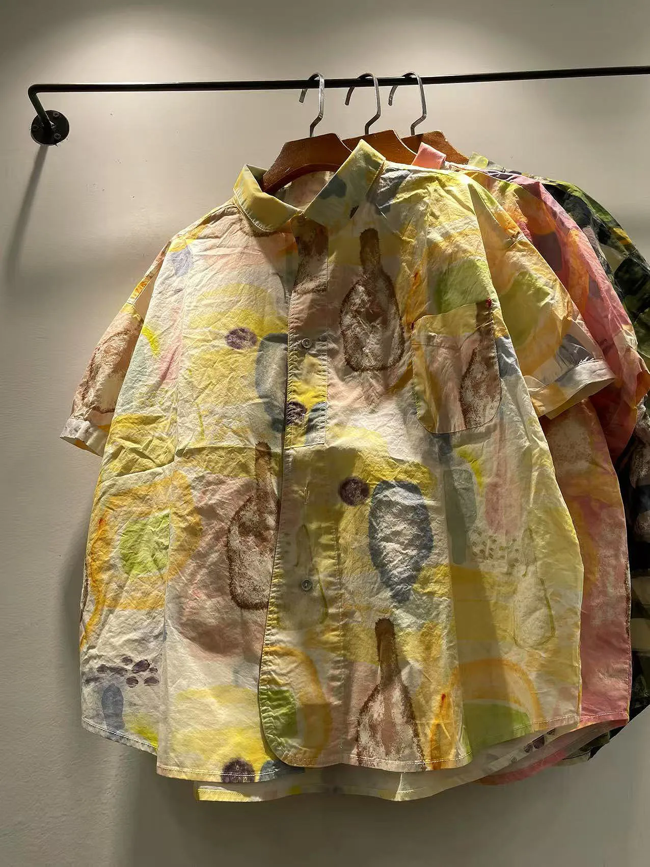 

Summer 2025 Women's Loose Fit Casual Pure Cotton ort Sve irt Korean Sle Single Button Fem Blouse Commute Faion