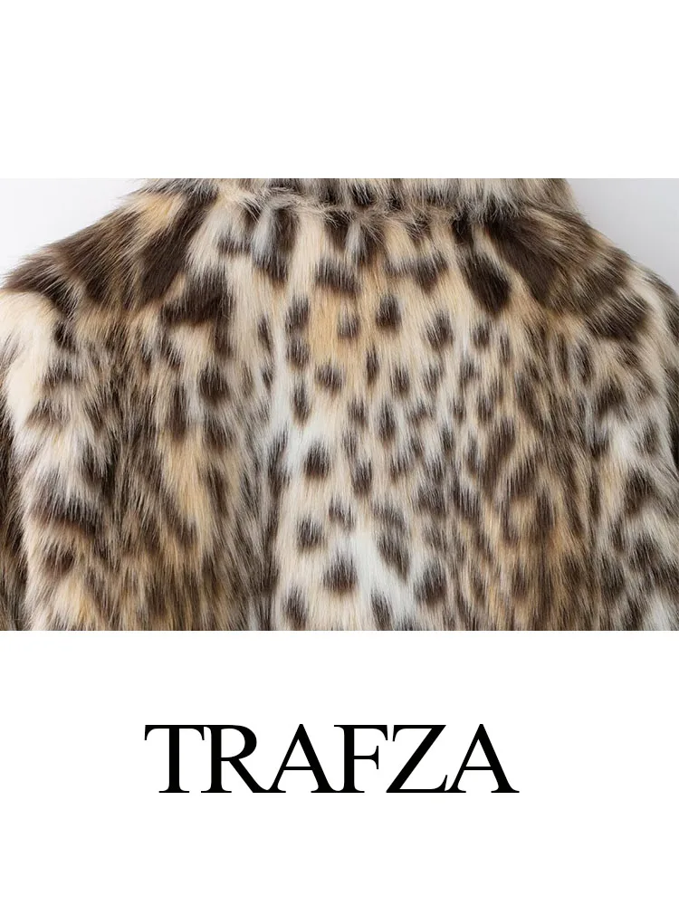 TRAFZA Elegant Woman Lapel Long Sleeves Side Pockets Casual Coat Women Winter Leopard Print Faux Fur Loose Slim Warm Coat Mujer