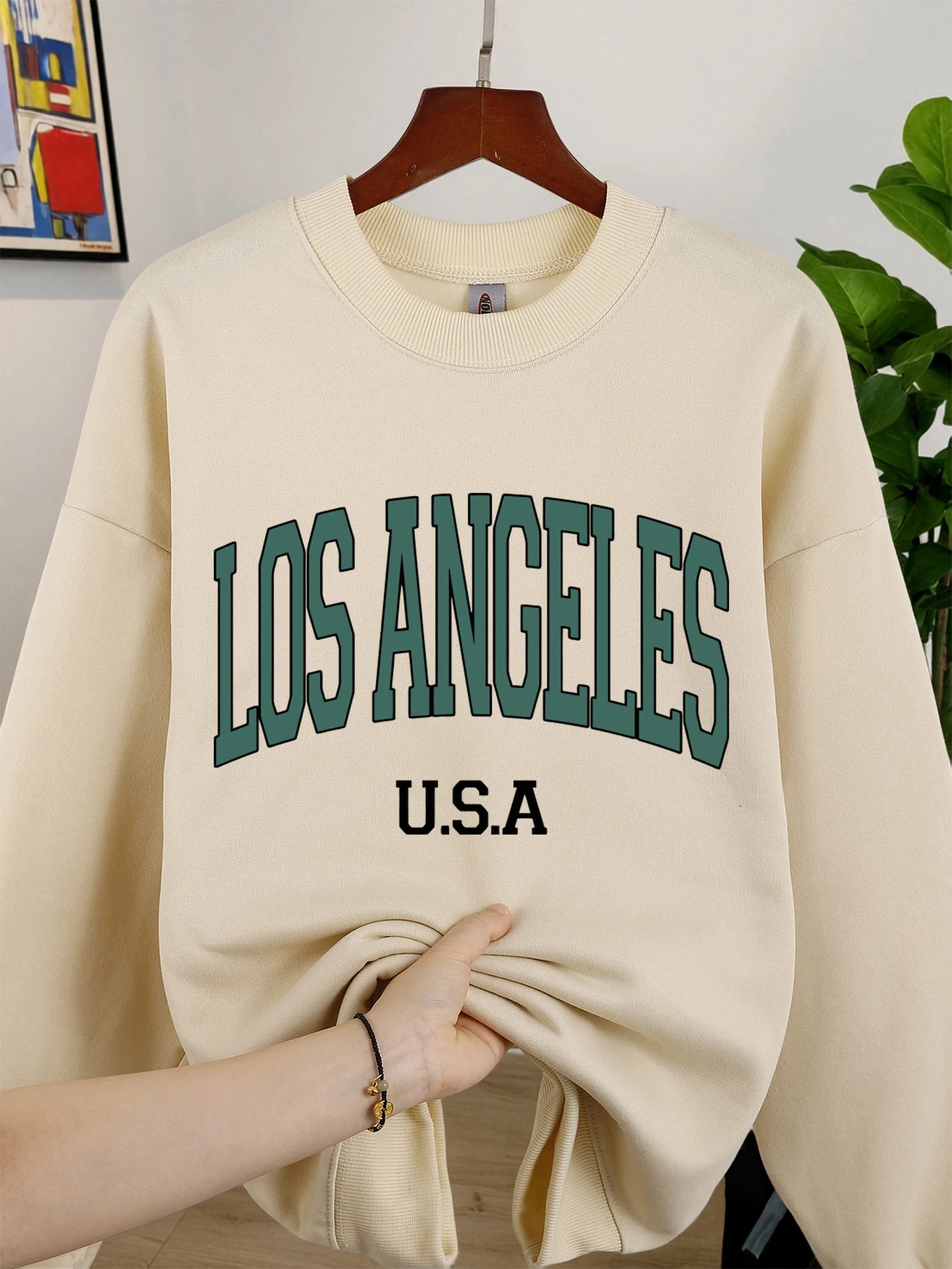 لوس أنجلوس الولايات المتحدة الأمريكية تصميم الرسالة المرأة البلوز الهيب هوب موضة رياضية Crewneck الصوف البلوفرات ملابس غير رسمية المتضخم