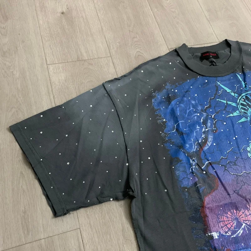 Rare Peace Retro Patterned Print Tee 26SS Premium New Rhinestone Short-Sleeve T-Shirt for Men Women Crew Neck Tops